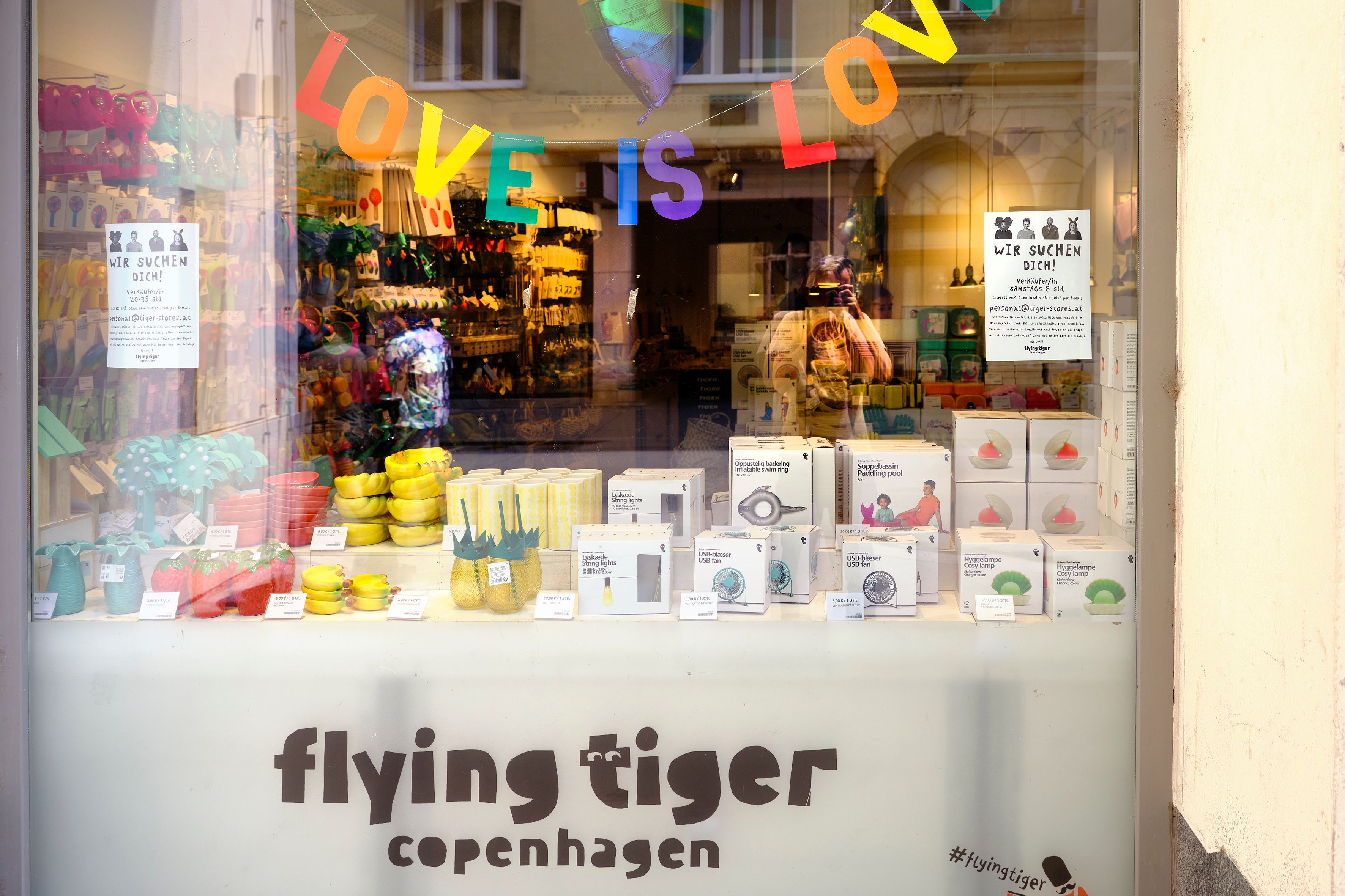 Das Kostüm kann gegen eine volle Rückerstattung im 