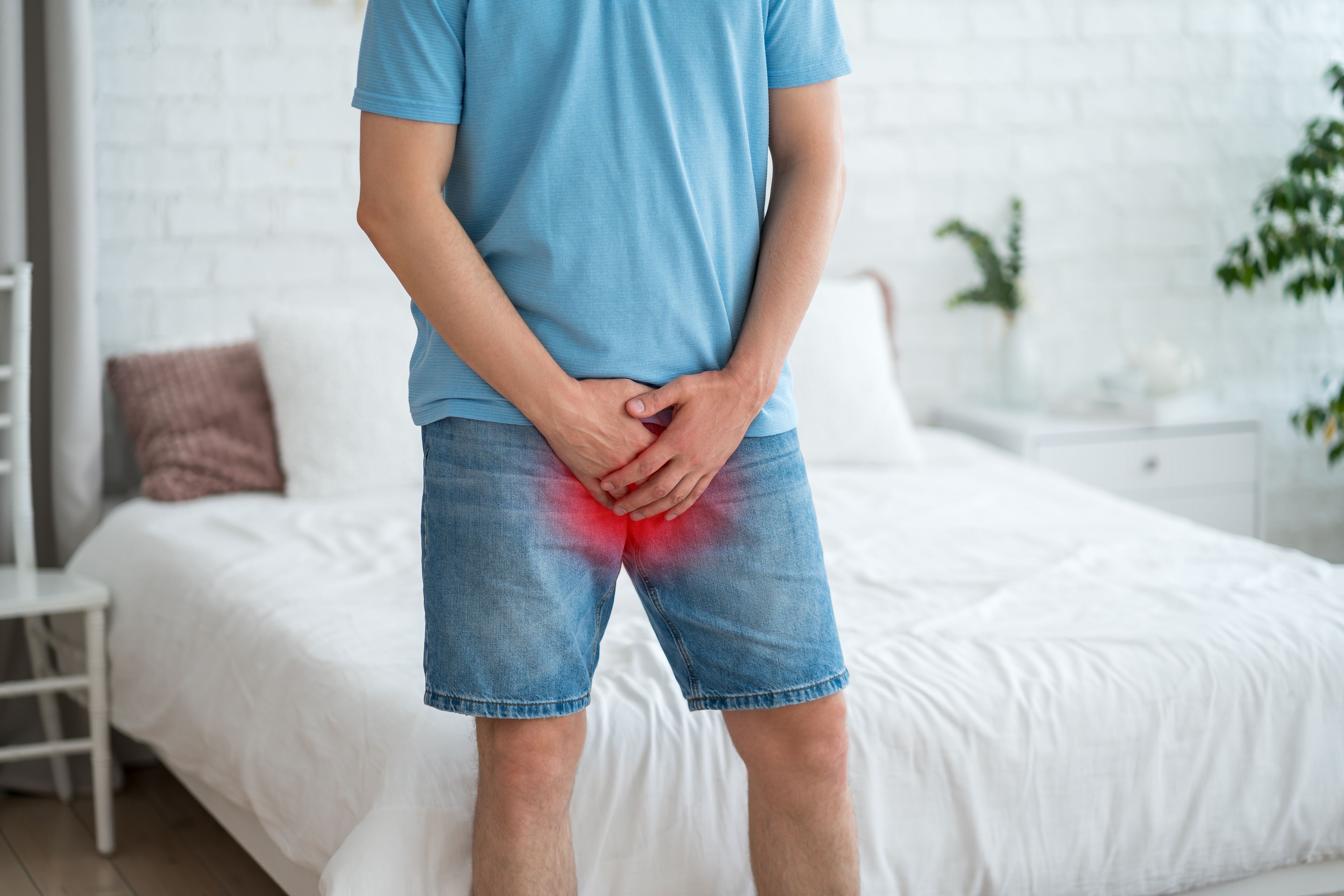 Brennen beim Wasserlassen und Jucken können Anzeichen für eine Geschlechtskrankheit sein (Symbolbild).