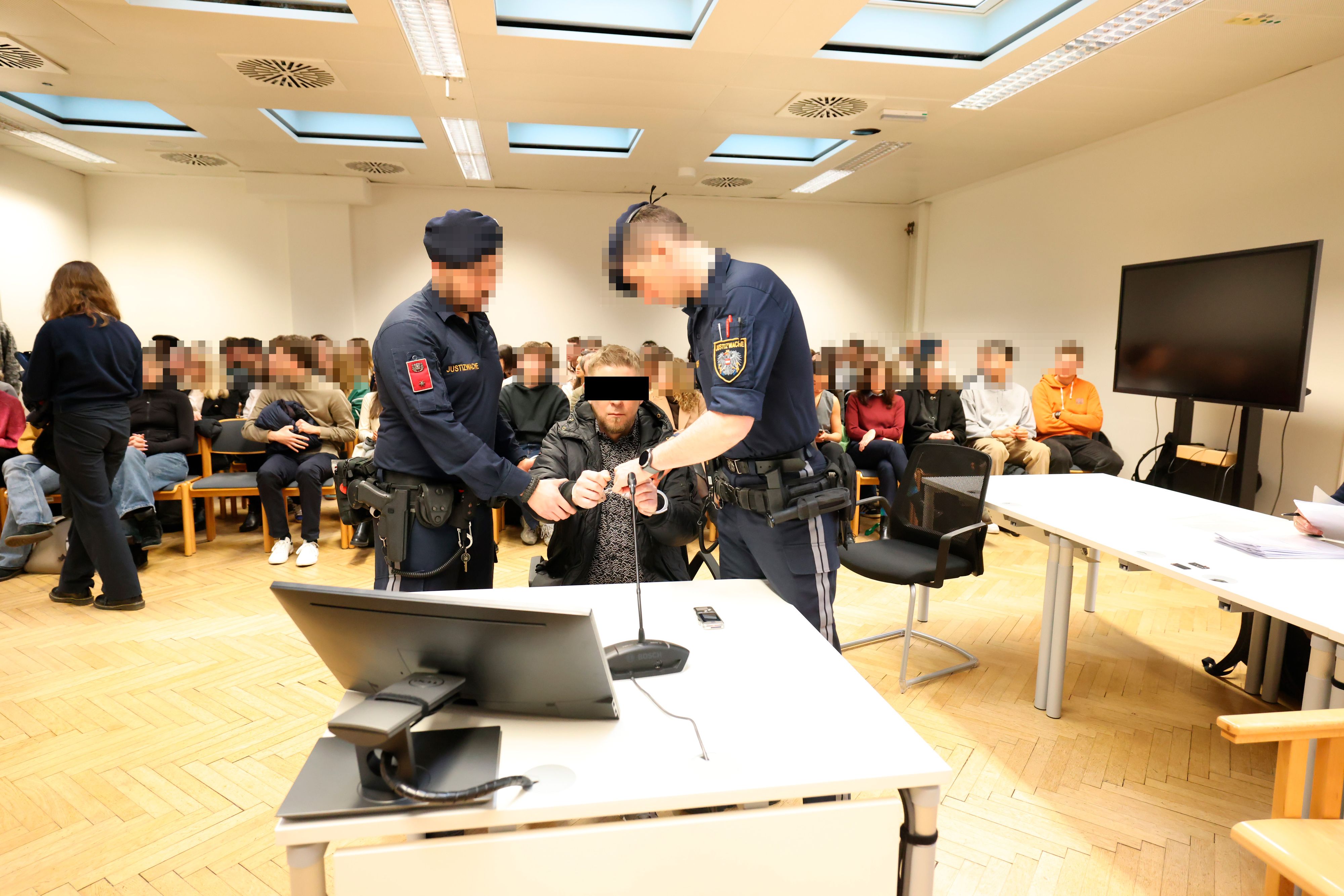 Der Angeklagte Robert O. (40) verantwortete sich vor Gericht geständig.