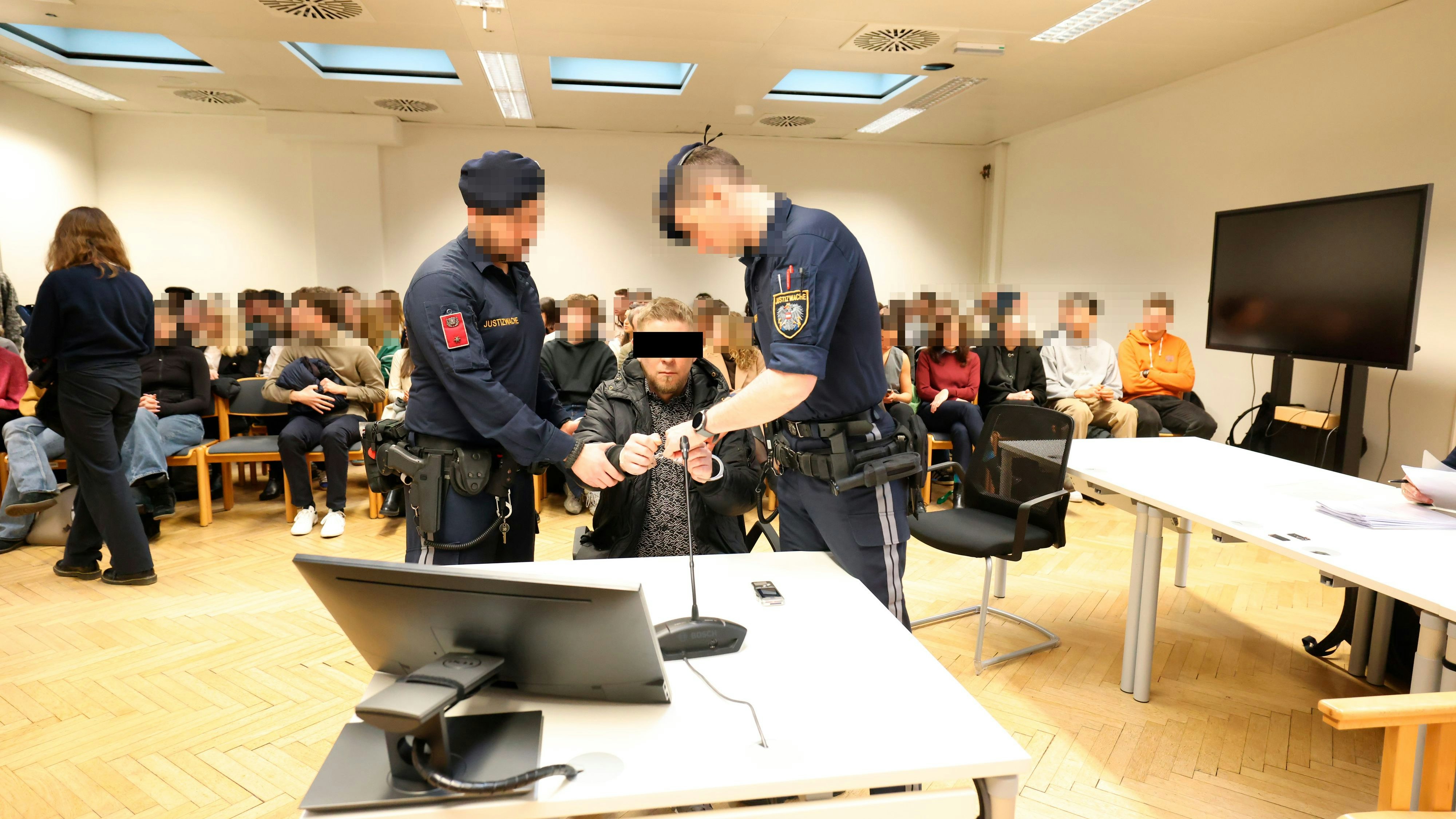 Der Angeklagte Robert O. (40) verantwortete sich vor Gericht geständig.