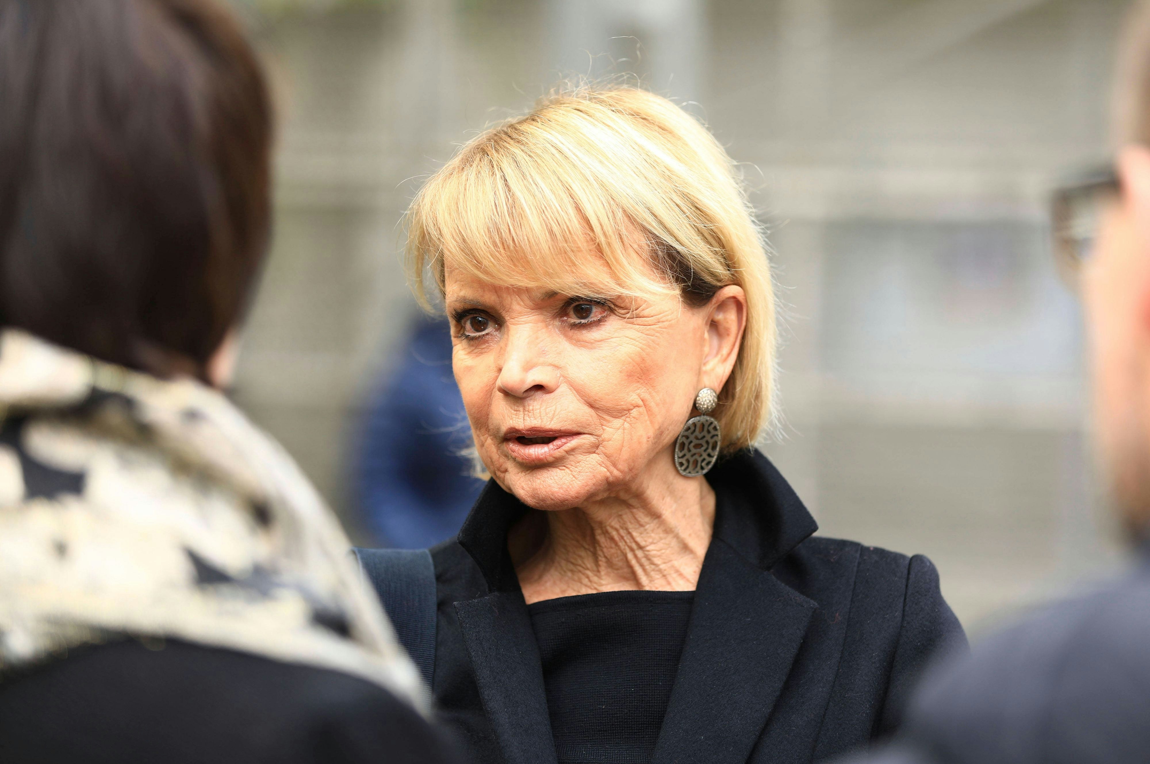 "Macht mich sprachlos" – Justiz ermittelt – Morddrohungen gegen Uschi Glas  | Heute.at