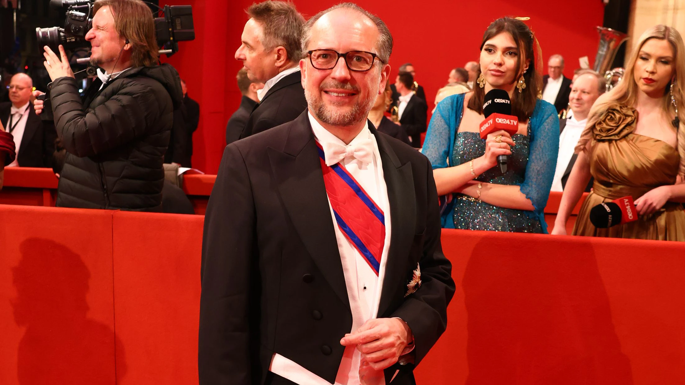 Noch-Bundeskanzler und Außenminister Alexander Schallenberg – sein letztes Mal in dieser Funktion am Opernball.