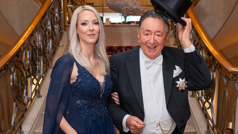 Simone und Richard Lugner gemeinsam am Opernball 2024.