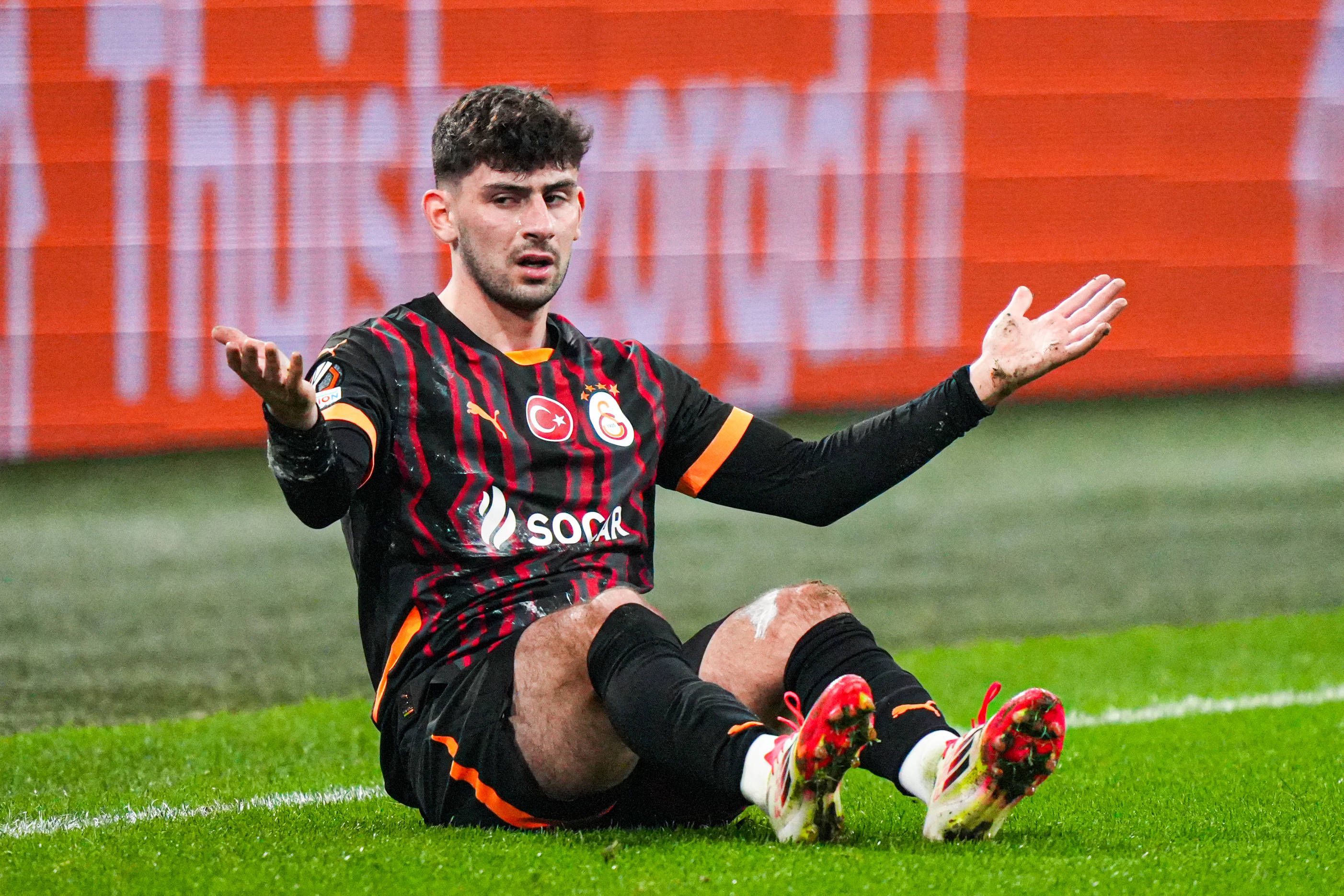 Fußball-Ass Yusuf Demir. 
