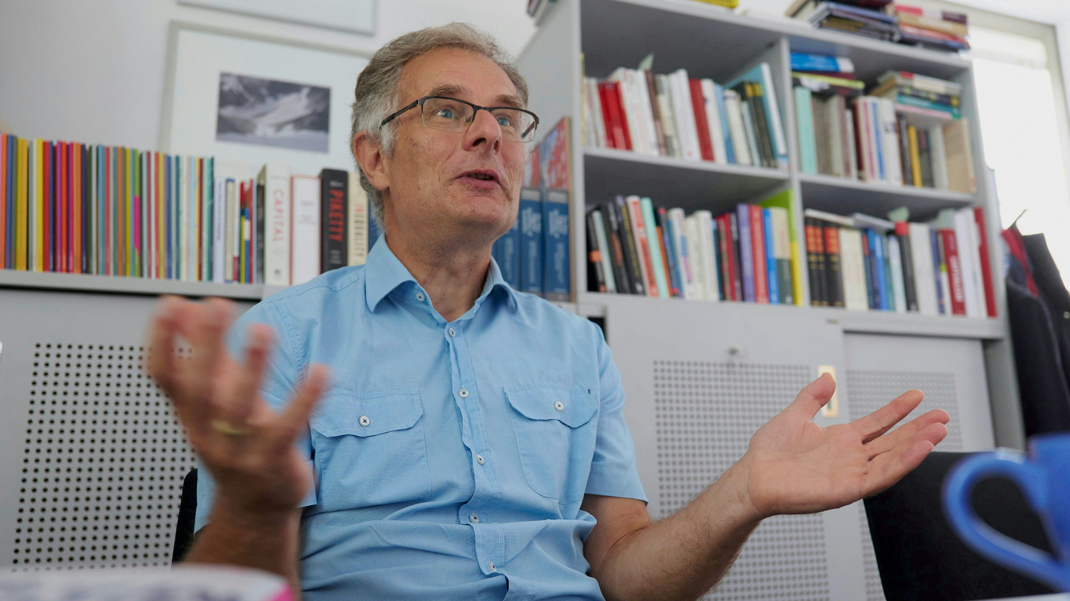 Markus Materbauer - der Ökonom soll nächster Finanzminister Österreichs werden. Er gehört wie Parteichef Andreas Babler zum linken Flügel der SPÖ.