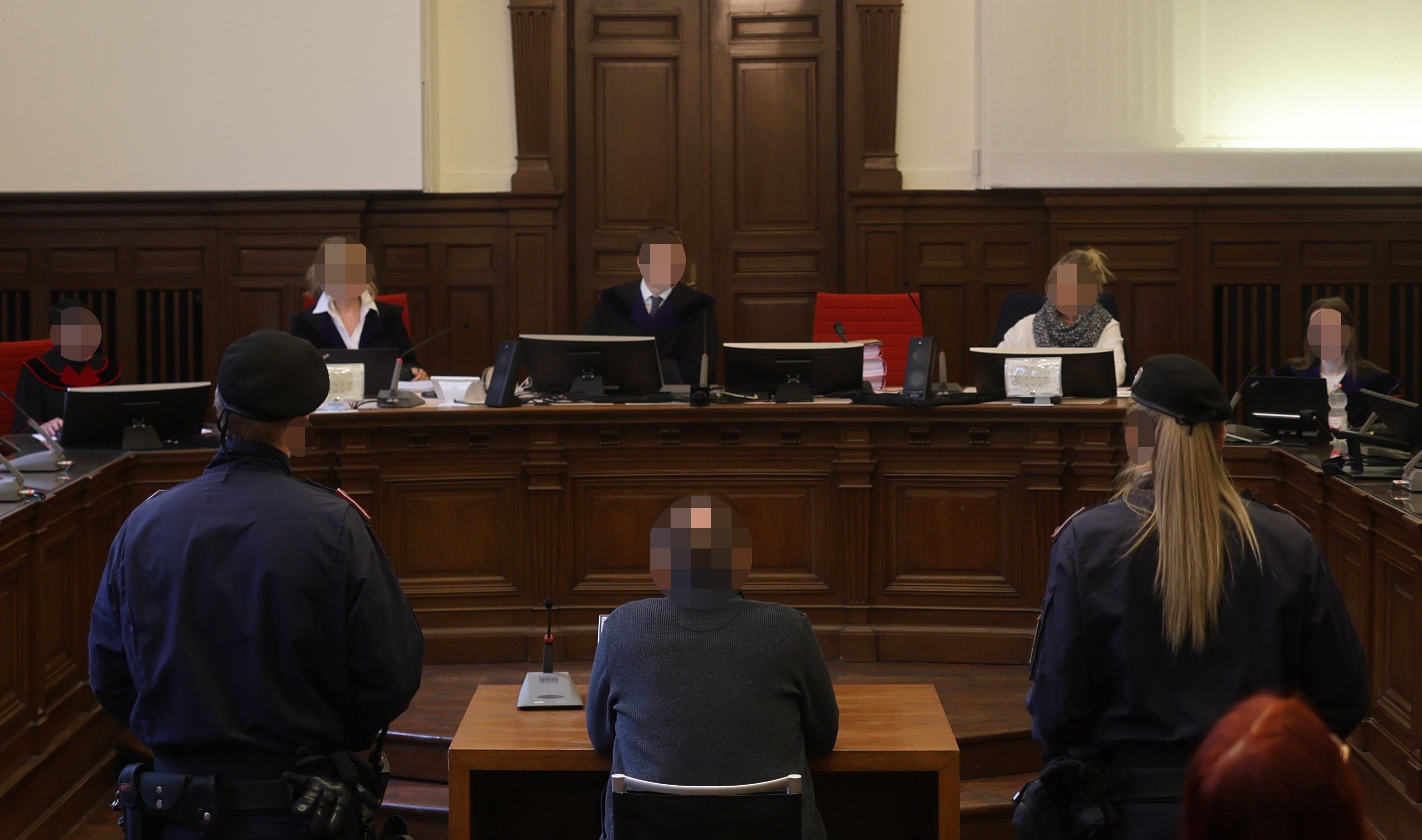 Dem Beschuldigten wird seit Donnerstagvormittag in Ried im Innkreis der Prozess gemacht.