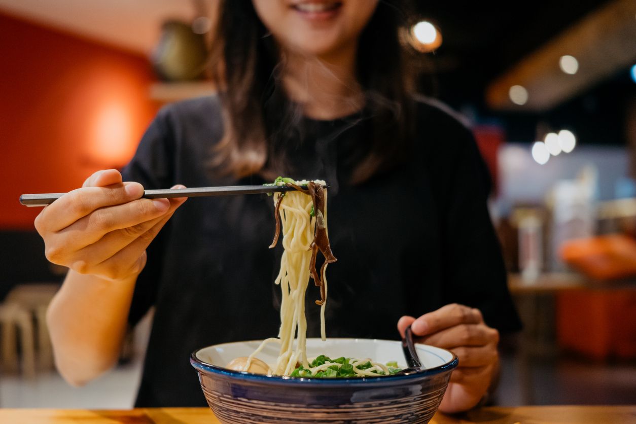 Die schlechte Google-Bewertung für seine Ramen-Nudelsuppe (Bild) nahm ein Restaurantbesitzer in Japan übel.