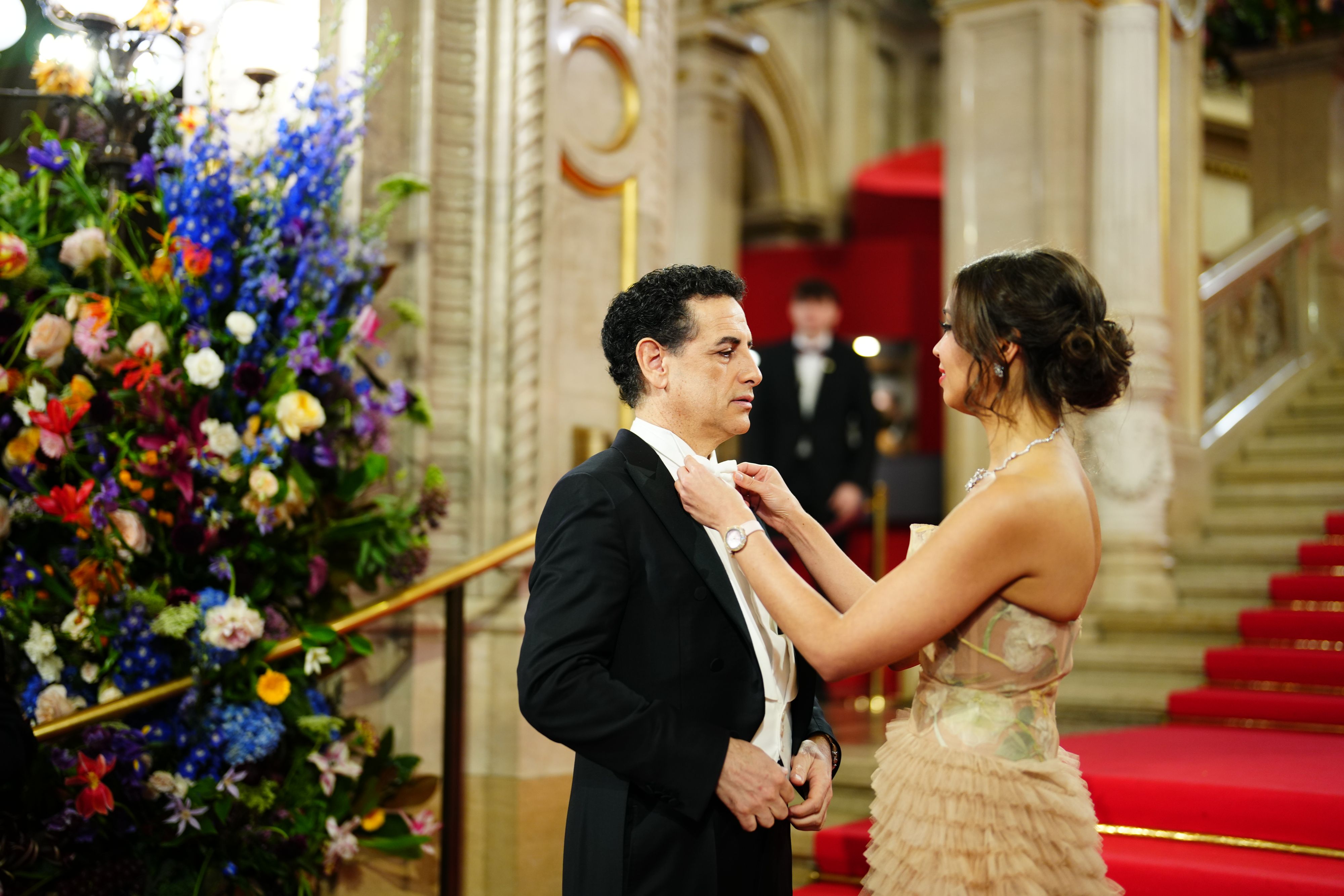 Heute.at - Prügel, Promis, Party  – die 100 besten Opernball-Fotos