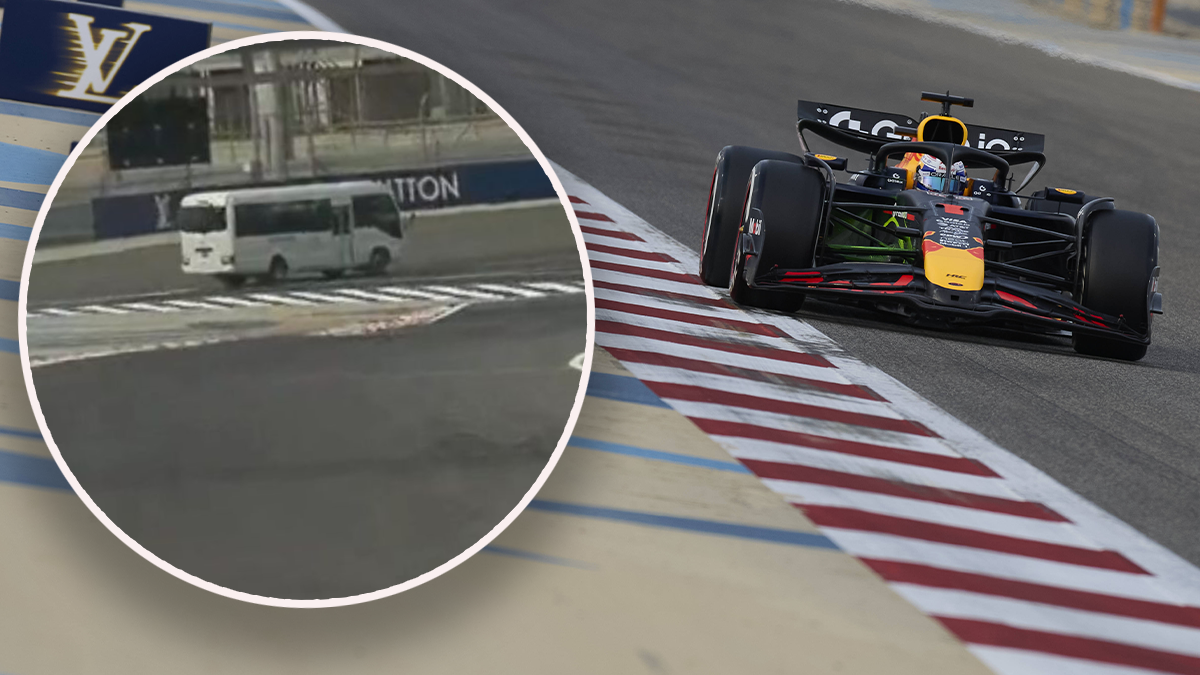 Ein Shuttlebus verirrte sich in Sakhir auf die Formel-1-Rennstrecke. 