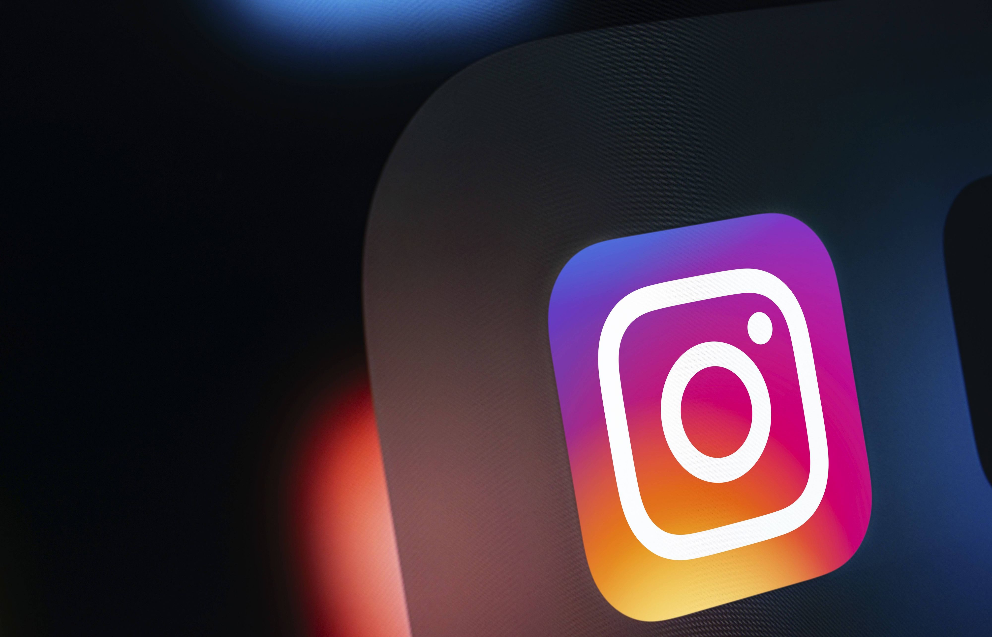 Bei unzähligen Nutzerinnen und Nutzern werden am Mittwoch in ungewöhnlich hoher Dichte Videos mit 