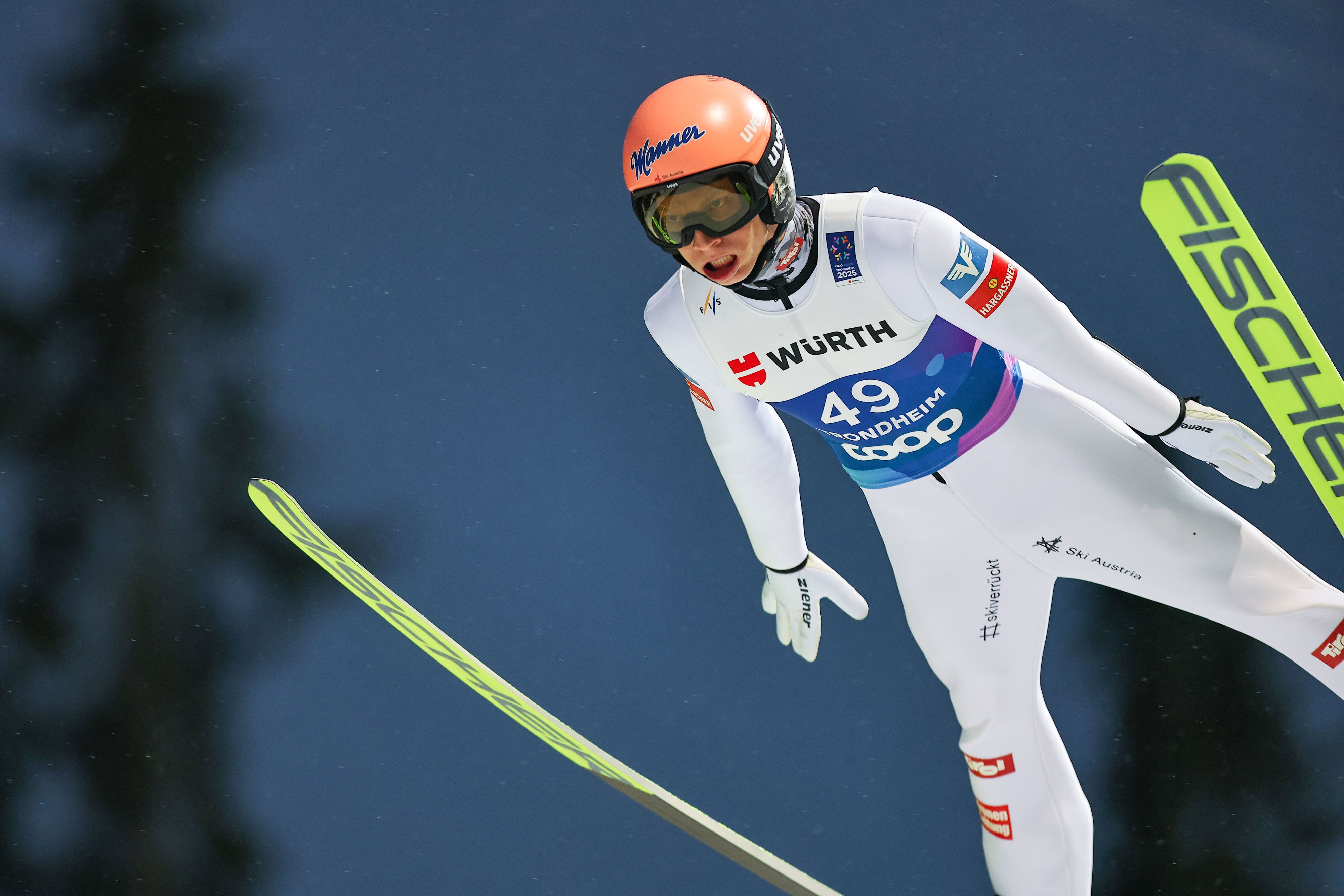 Heute.at - Hörl erobert Bronze, Tschofenig im Wind-Pech