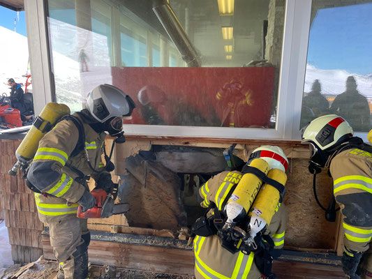 Im Bereich des Pizzaofens brach das Feuer aus.