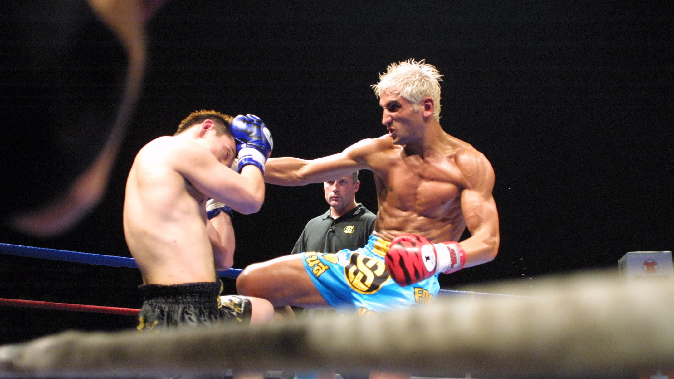 Fadi Merza tritt seinen letzten Kampf, im Ring, an | Heute.at