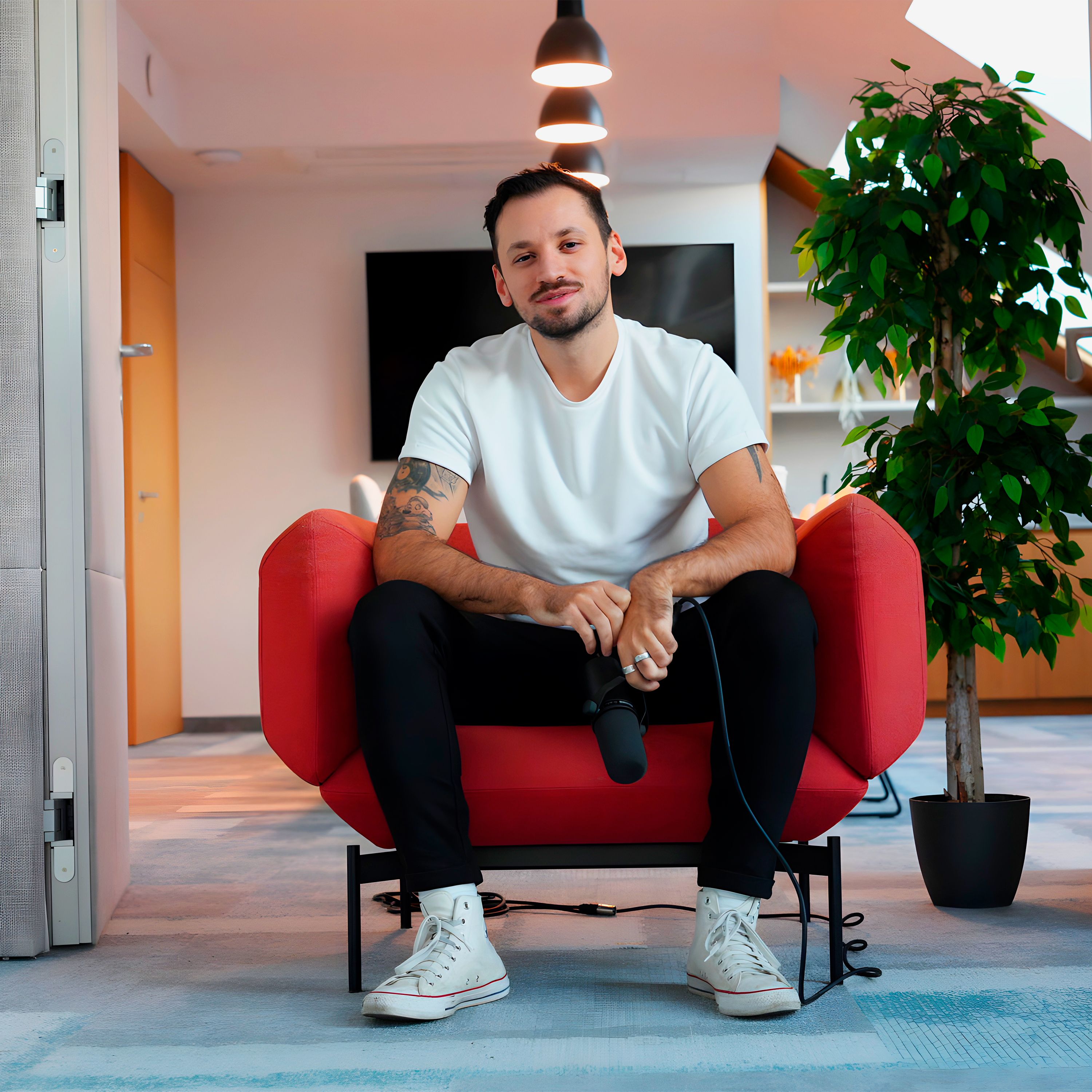 David Slomo holt Musiker, Comedians, Sportler und Social-Media-Phänomene vors Mikro.