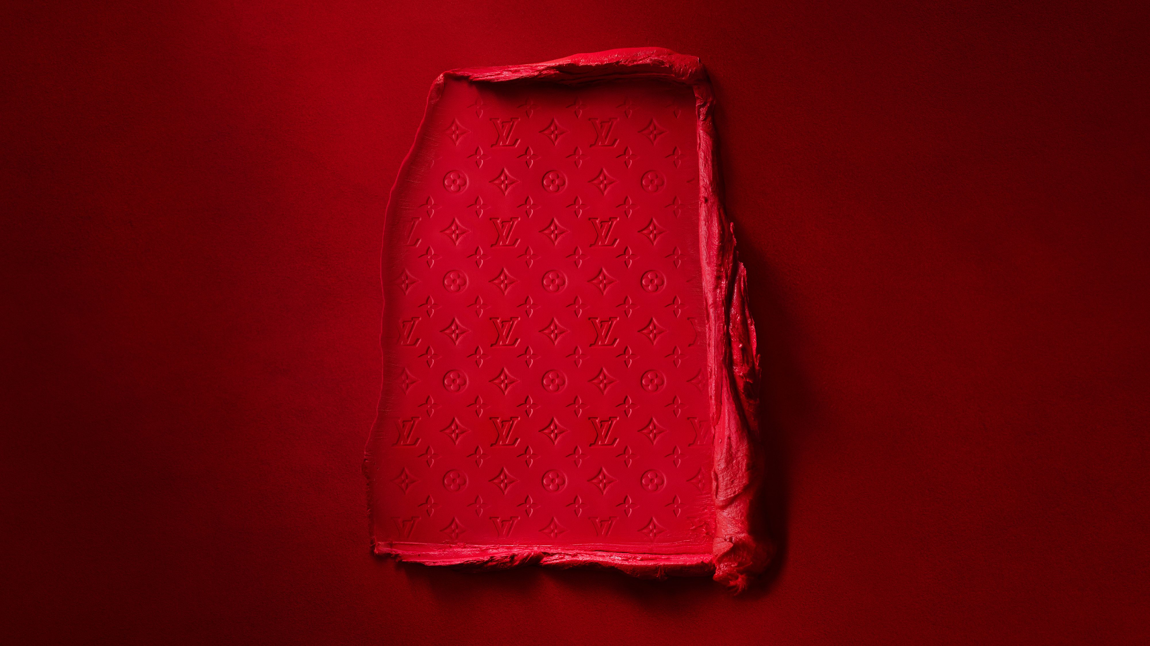 Louis Vuitton hatte bis jetzt keine Make-ups, sondern nur Parfüms. Eine Seltenheit unter den Luxusmarken. 