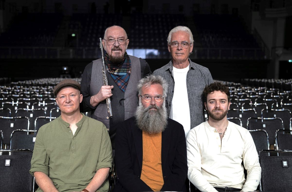 Bis heute gilt <strong>Jethro Tull</strong> als einzige international erfolgreiche Rockband, in deren Musik die Querflöte die Hauptrolle spielt.