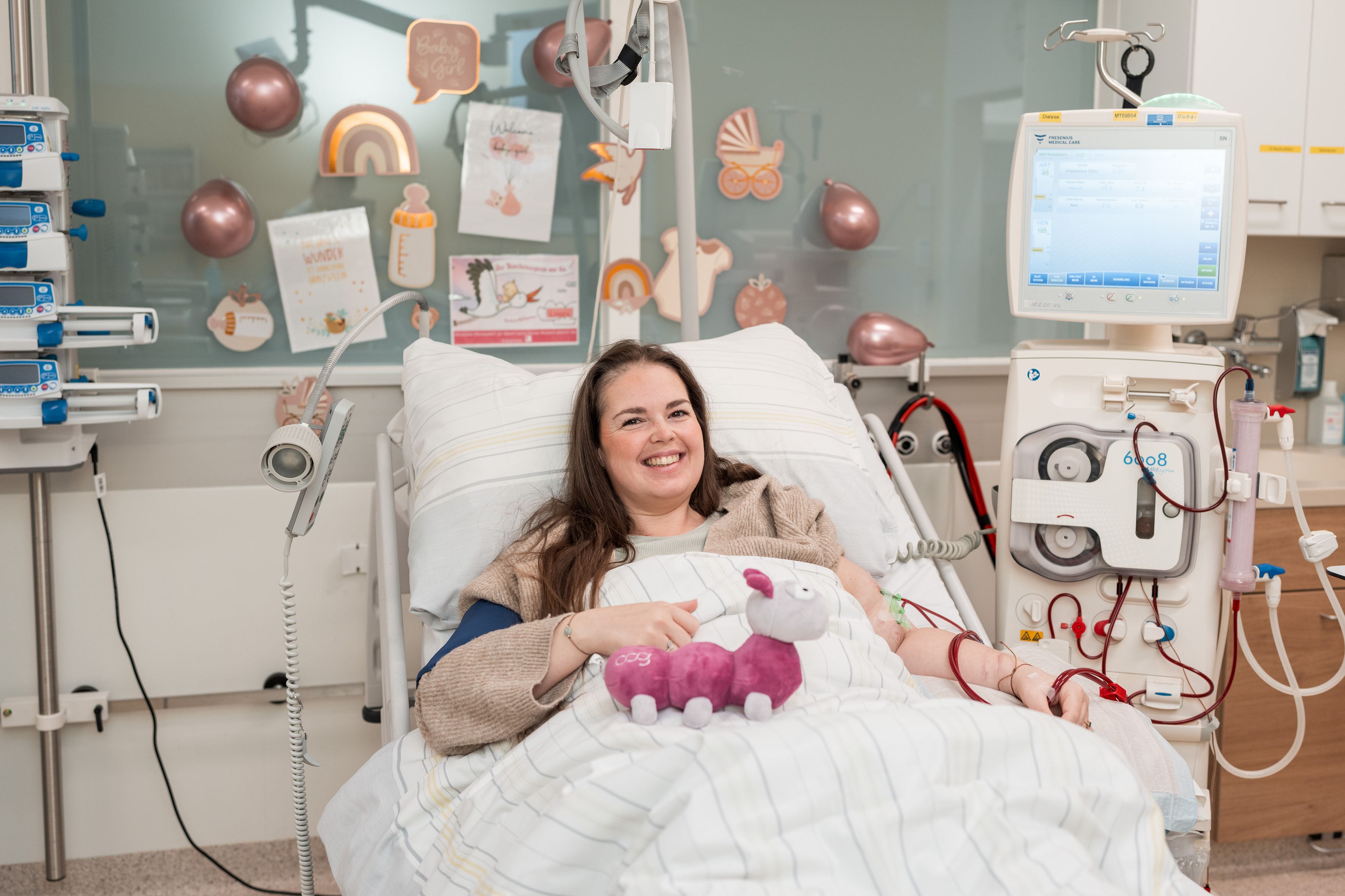 Die überglückliche 30-Jährige mit 