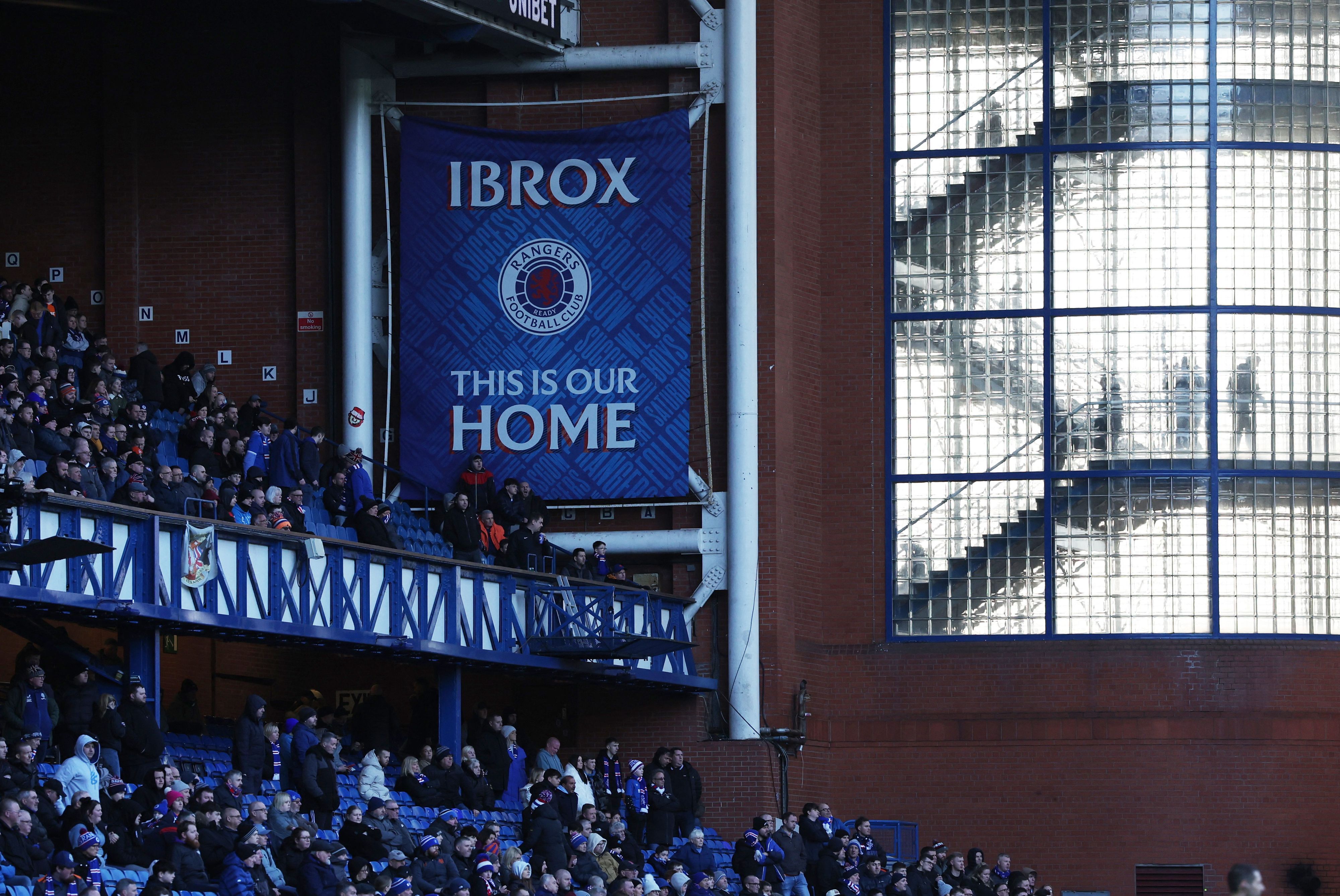 Ein Fan der Glasgow Rangers ist in der Nacht auf Donnerstag ums Leben gekommen.