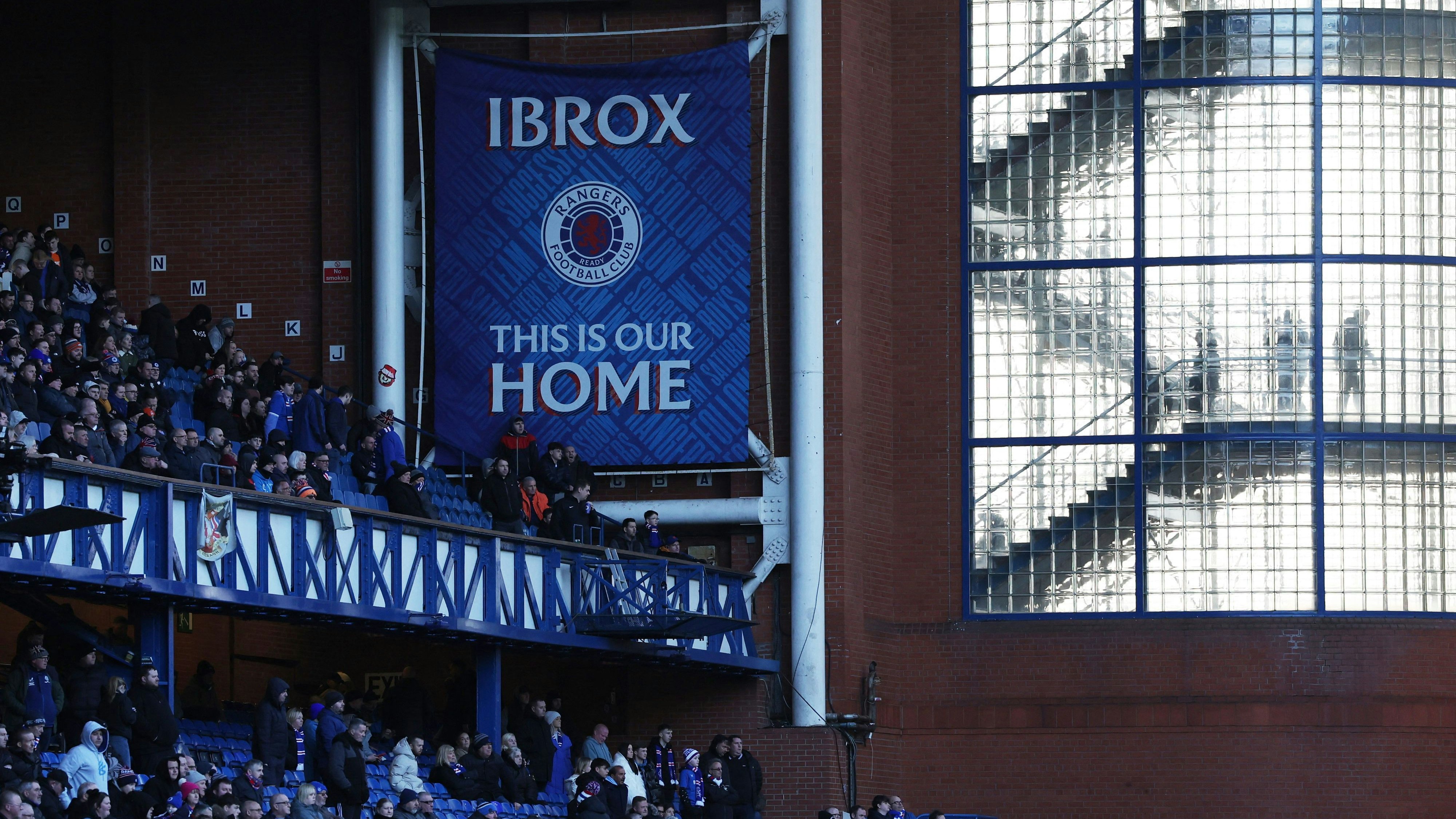 Ein Fan der Glasgow Rangers ist in der Nacht auf Donnerstag ums Leben gekommen. 