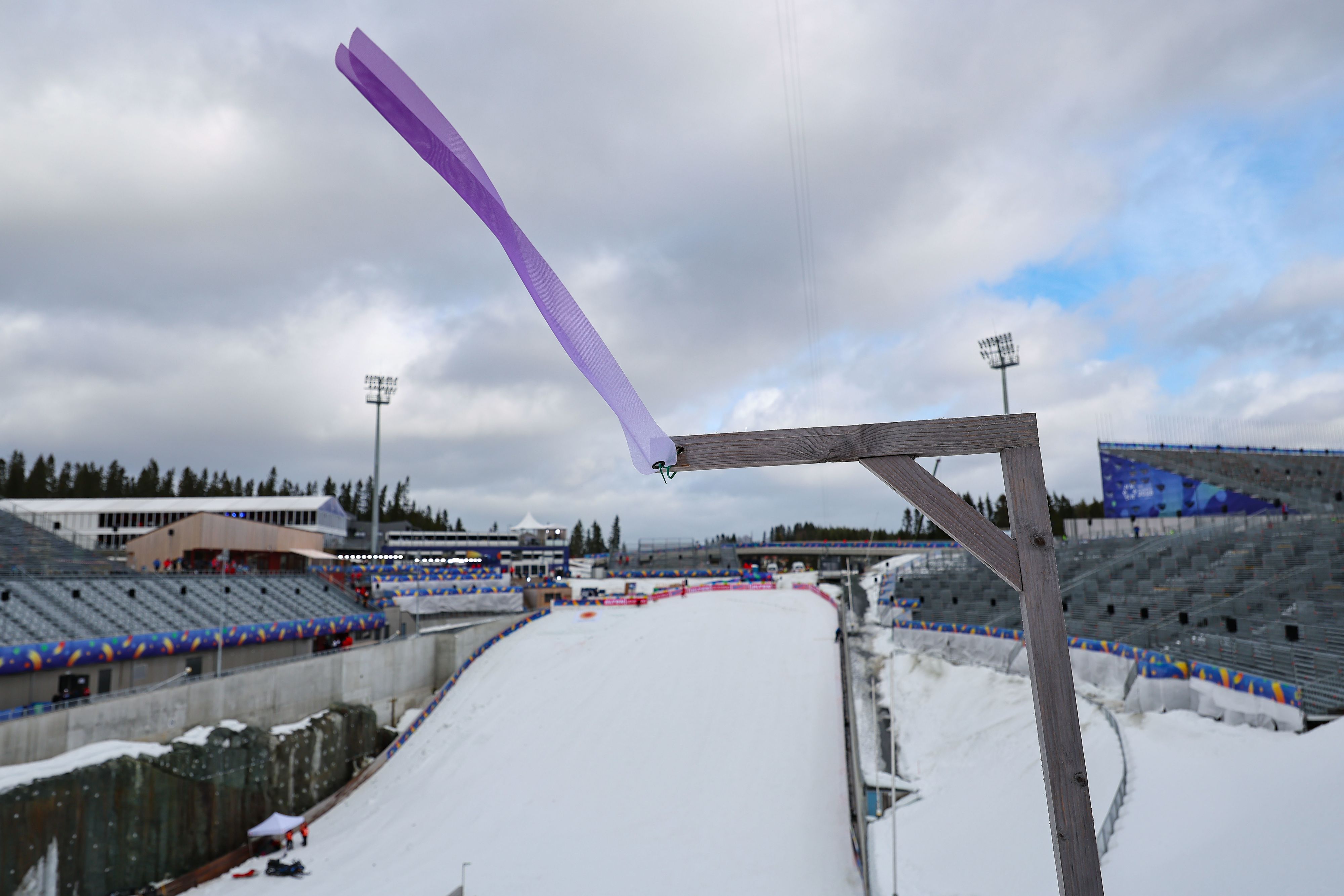 Heute.at - Teambewerb der Kombinierer fällt dem Wind zum Opfer