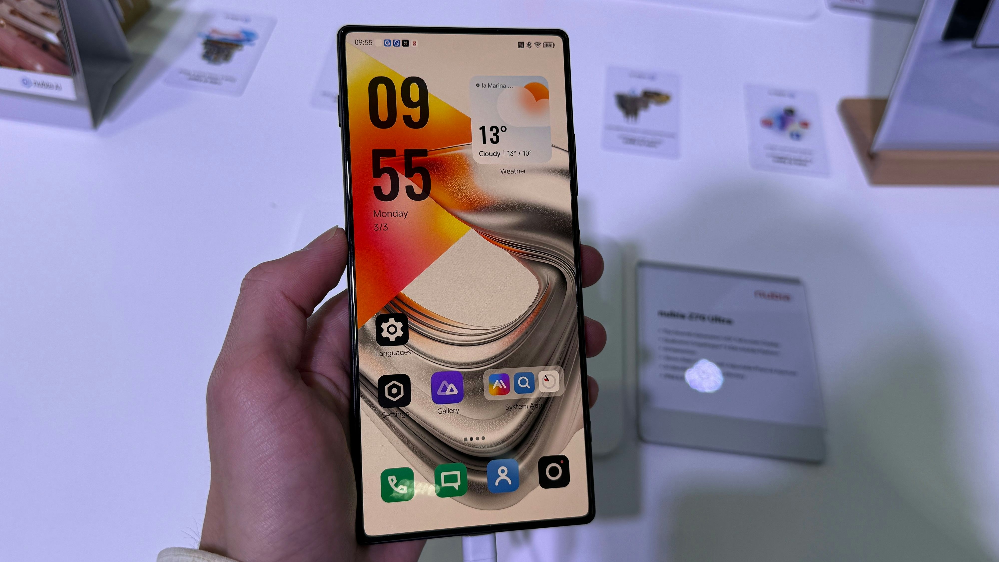 Die Nubia-Handys von ZTE kommen ohne Notch oder Punch Hole aus.