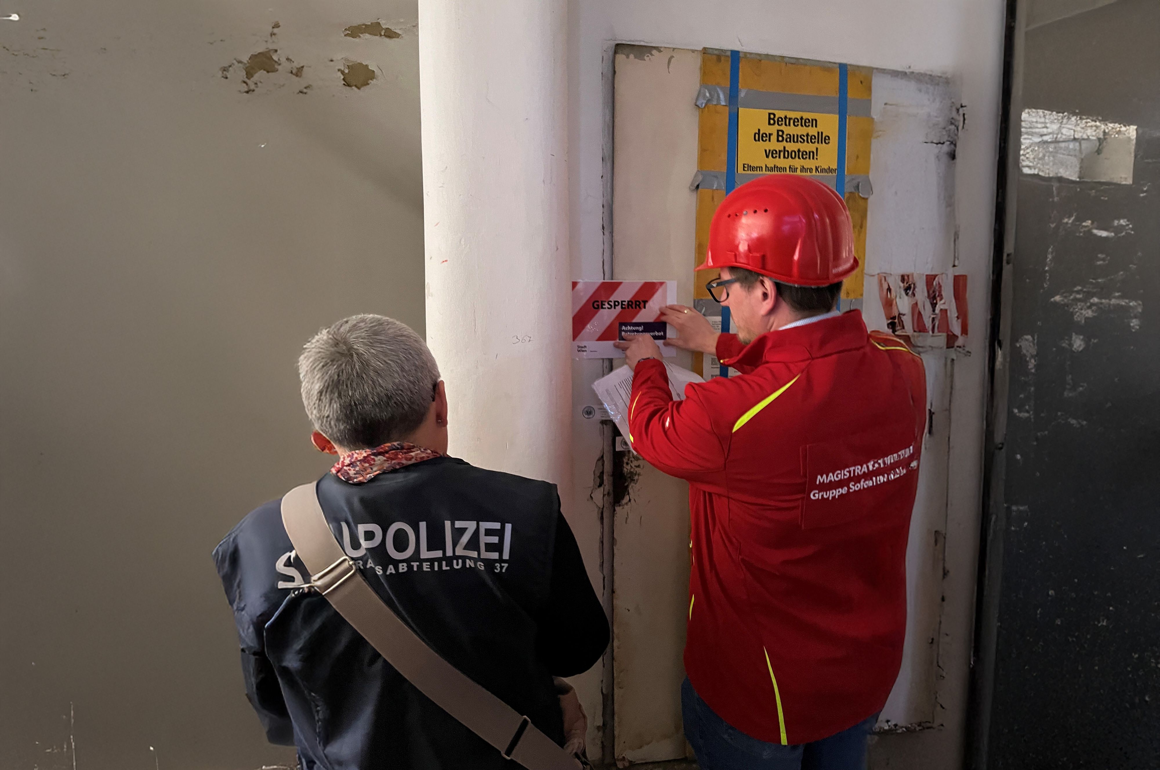 Aufgrund von mehreren Verstößen gegen die Bauordnung wurde eine Großbaustelle in Rudolfsheim-Fünfhaus geschlossen.