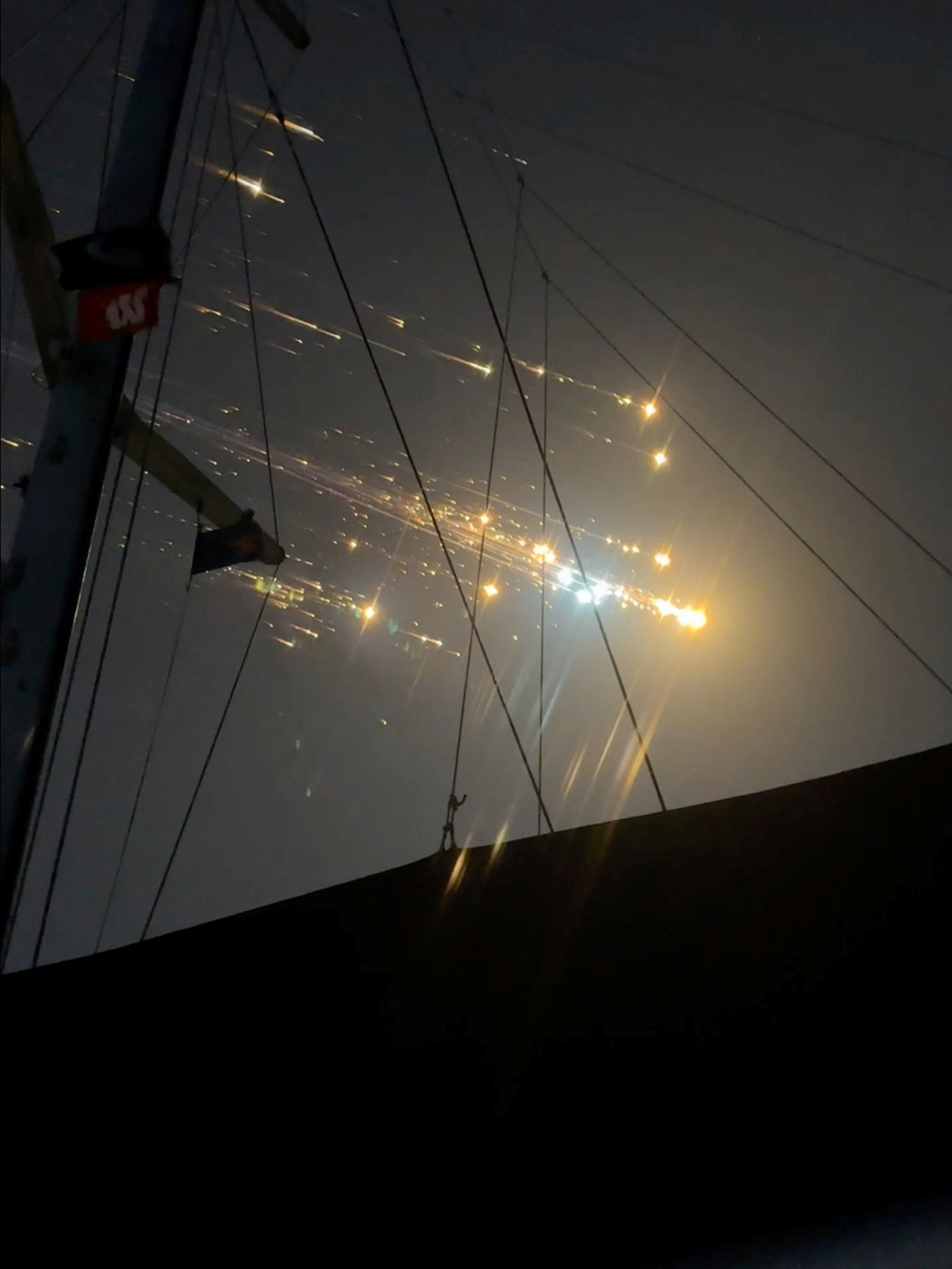 Glühende Trümmer erhellten den Nachthimmel: Schon wieder ist ein Starship von Elon Musk explodiert.