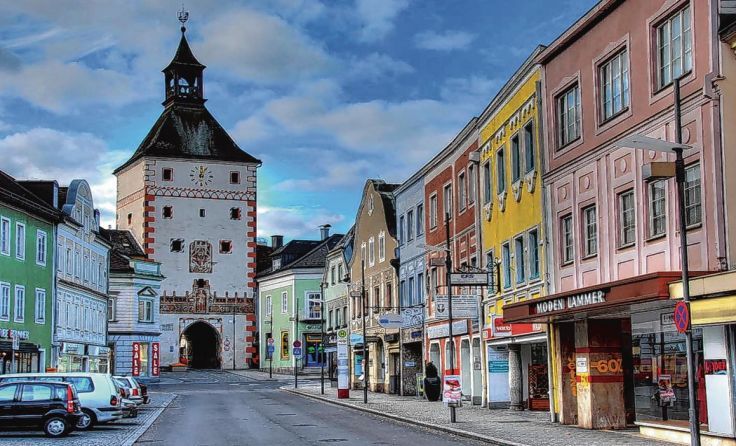 Dieses Mal hat es Vöcklabruck erwischt. Die Innenstadt wird abgesucht. (Archivbild)