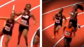 Kaelen Tucker wird von einer gegnerischen Läuferin mit dem Staffelstab niedergeschlagen.