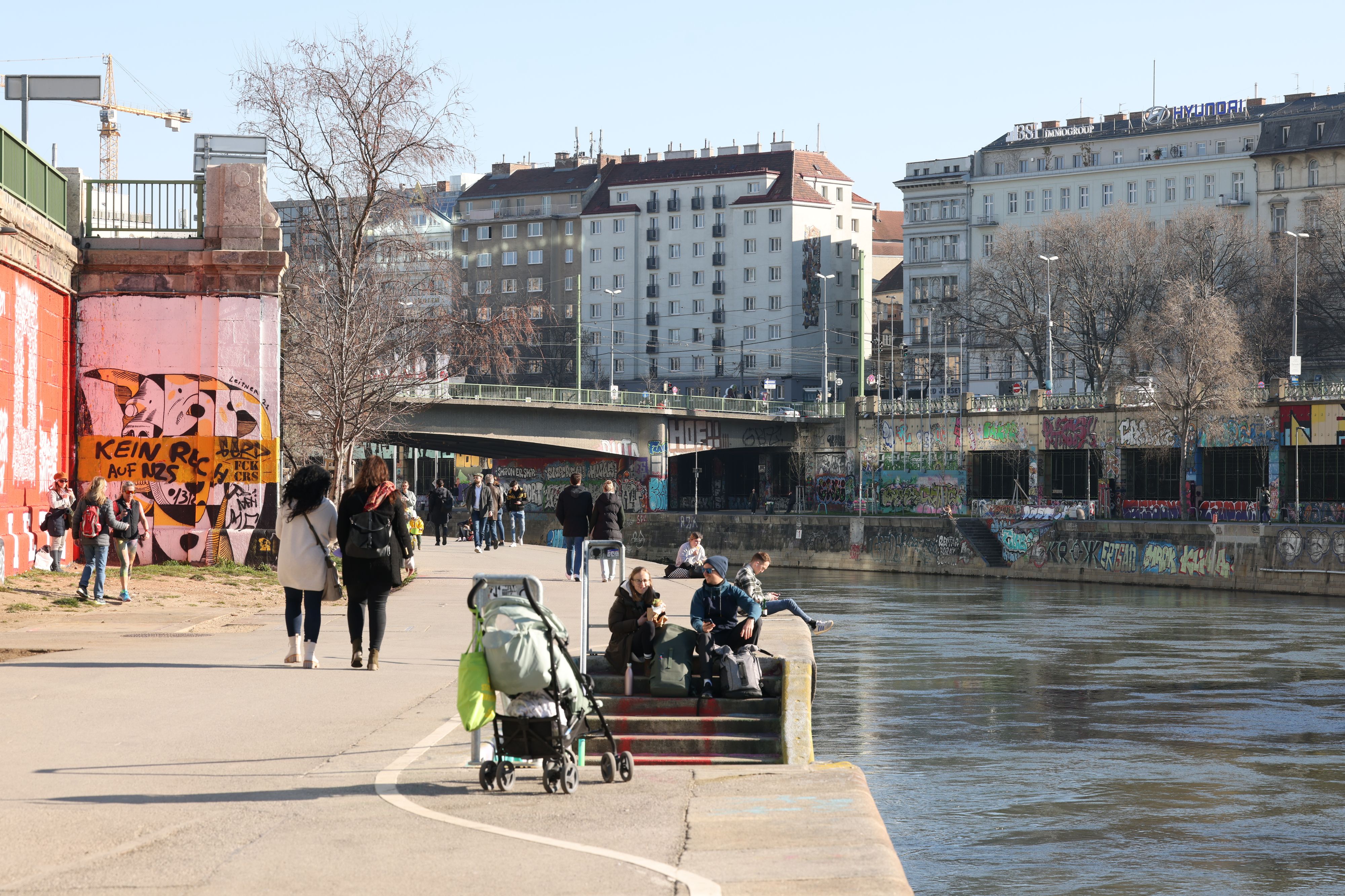 Der neu gestaltete Donaukanal erhielt WC-Anlagen – diese sind im Winter gesperrt.