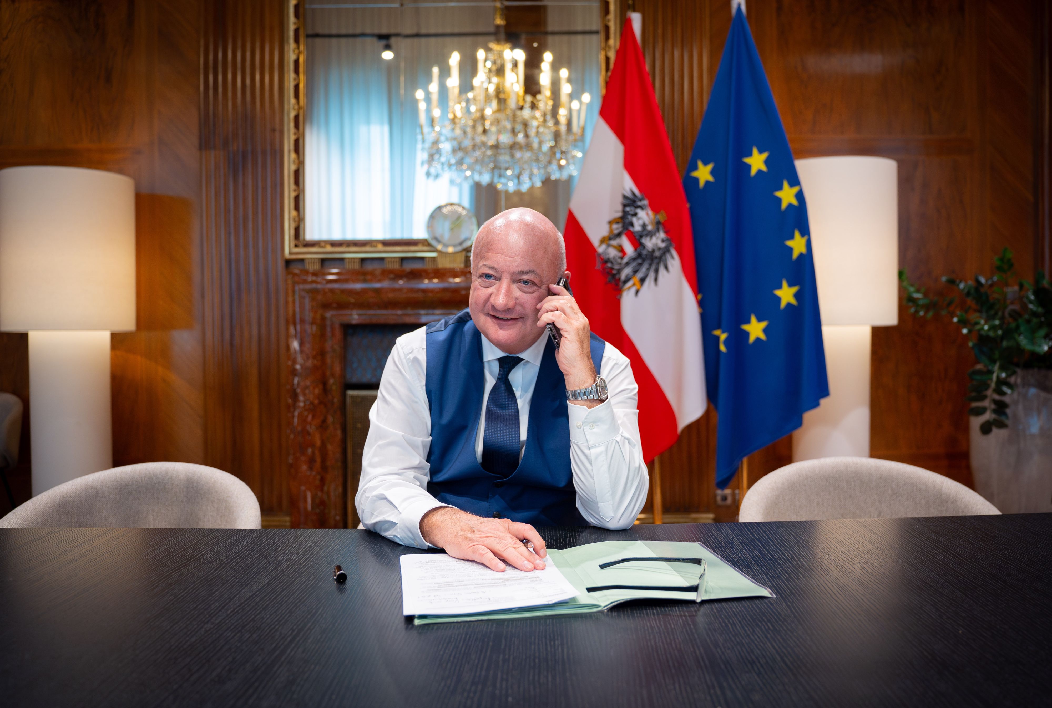 Bundeskanzler Christian Stocker telefonierte am Mittwoch mit Unions-Chef Friedrich Merz.