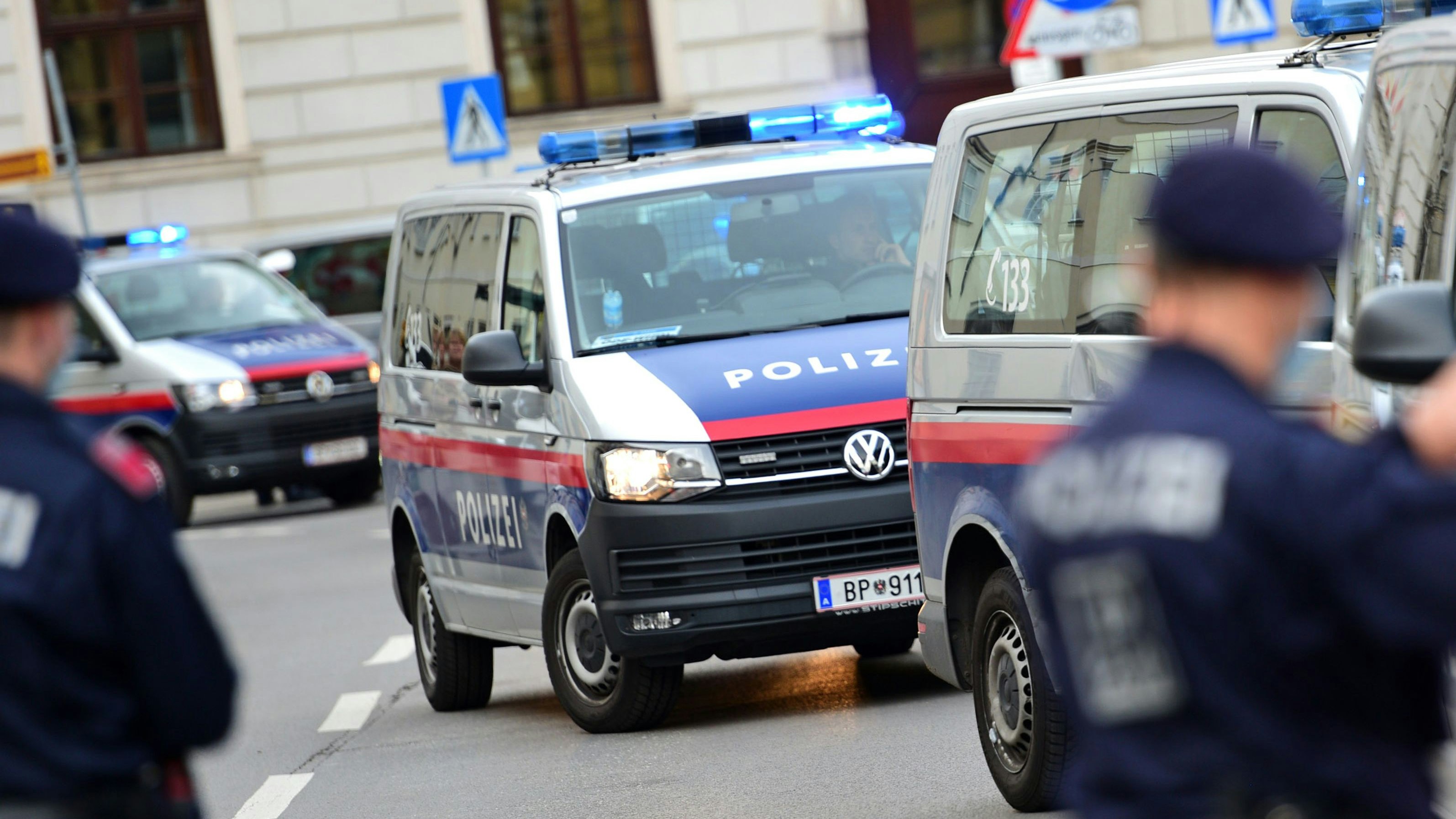 Heute.at - Jetzt Spar-Alarm bei Polizei und auch Bundesheer