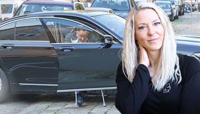 Simone Lugner, im Hintergrund der BMW ihres verstorbenen Ehemannes Richard.