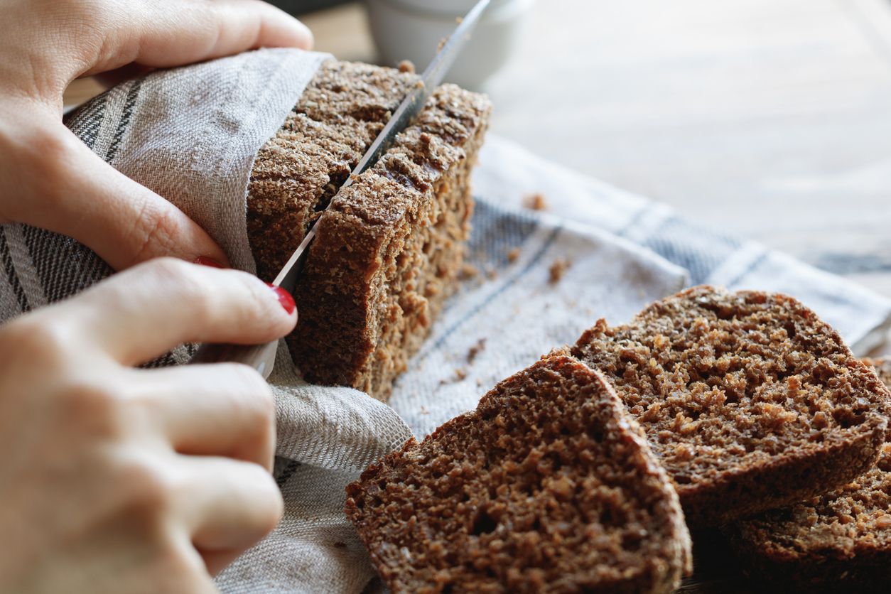Zu einer ausgewogenen Ernährung gehören auch Kohlehydrate in Form von Brot.