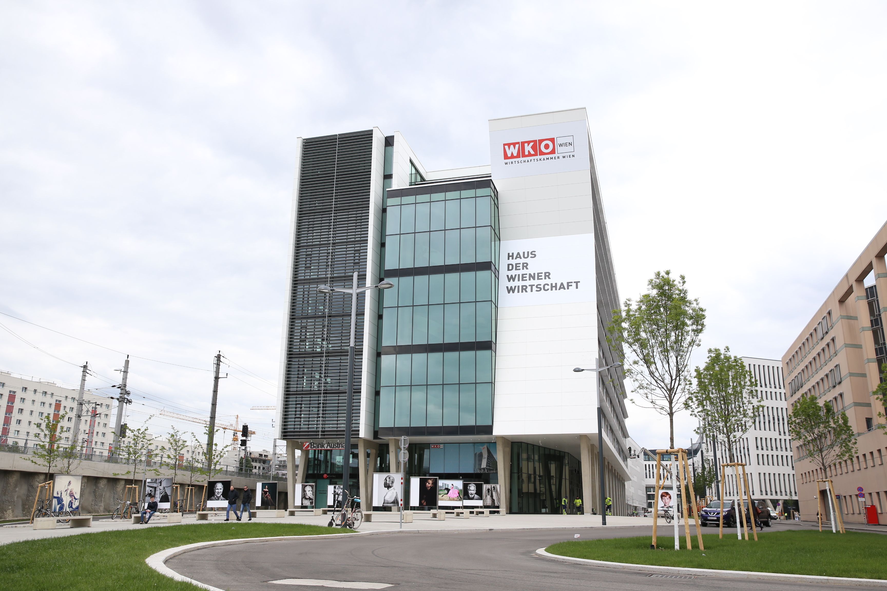 Die Wirtschaftskammer erhöht die Löhne für ihre Beschäftigten über der Inflationsrate.