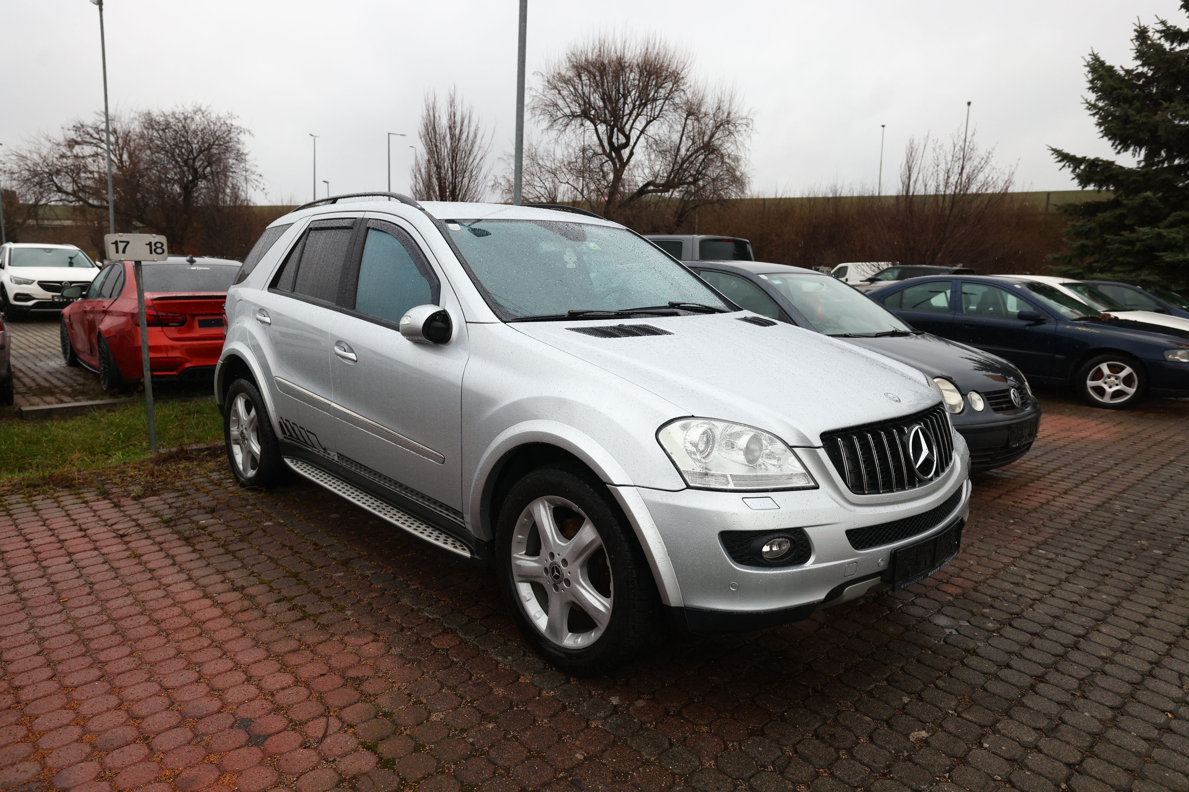 Diese Fahrzeuge wurden beschlagnahmt. 