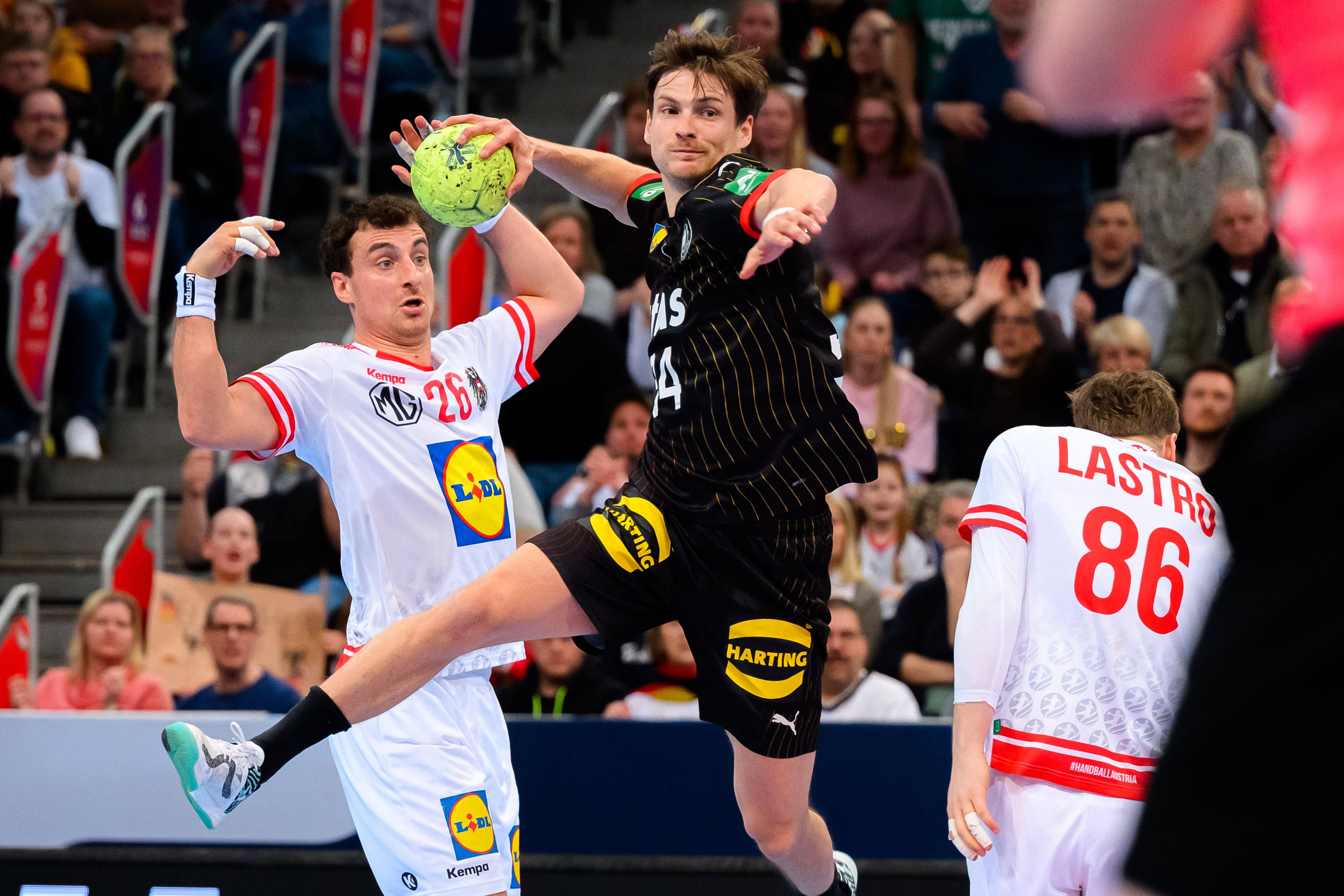 Lukas Herburger (l.) hatte gegen Rune Dahmke das Nachsehen.