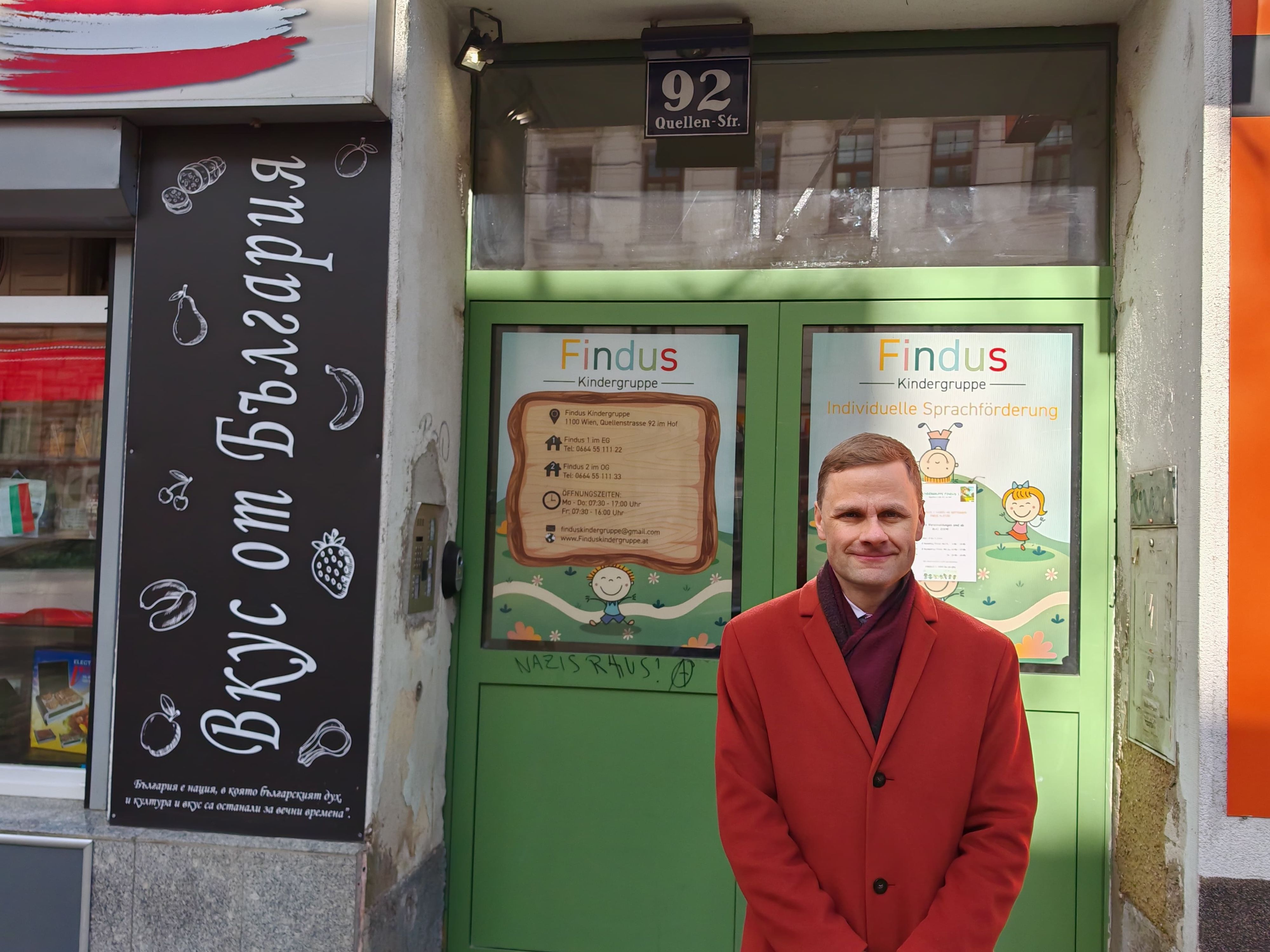 Einer der Abzock-Hotspots in der Quellenstraße 92 in Favoriten. Anwalt Wolfgang Schöberl möchte den dubiosen Handlungen ein Ende setzen.