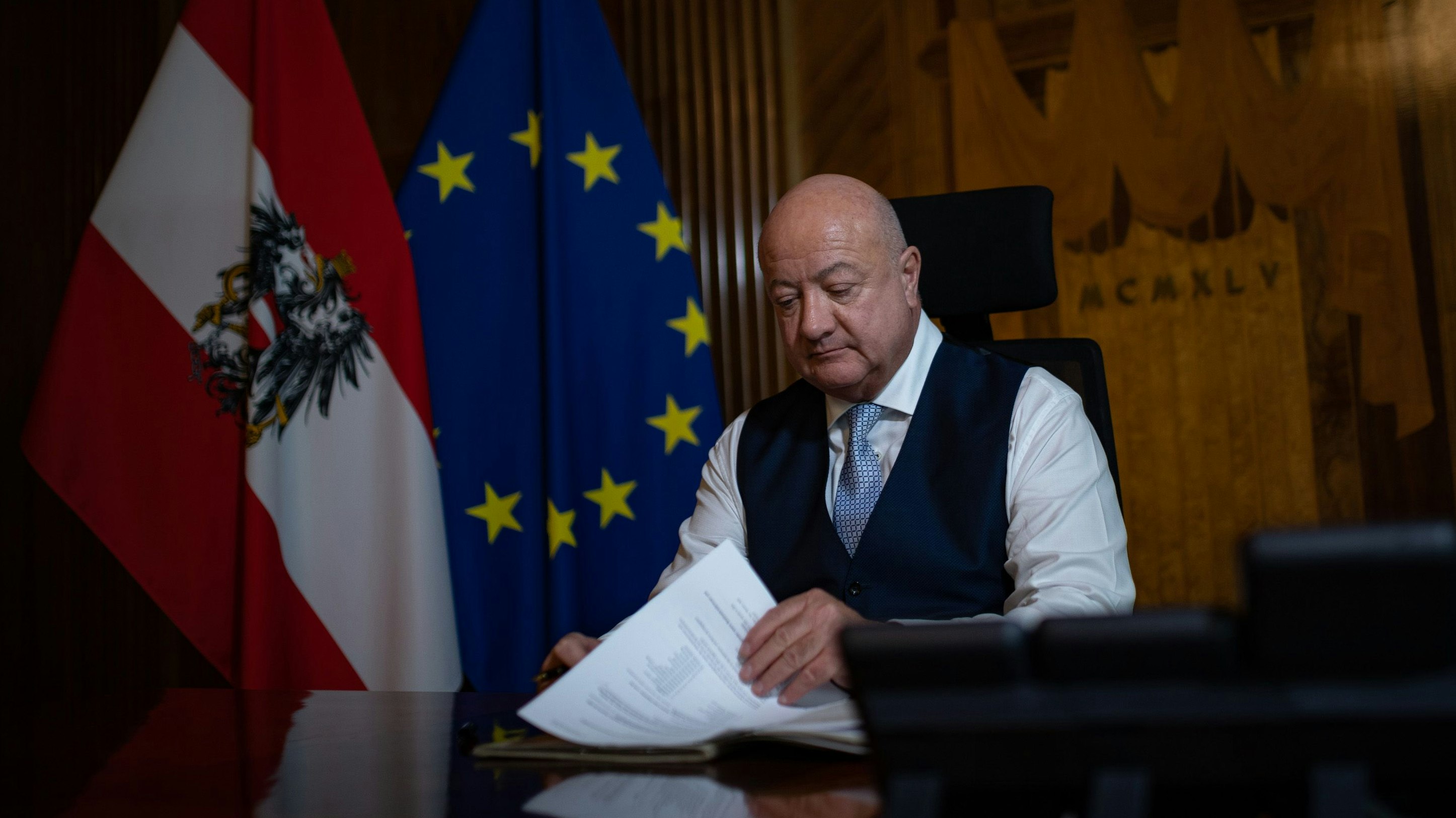 Bundeskanzler Christian Stocker gibt nach 12 Tagen im Amt ein Zukunftsversprechen ab.