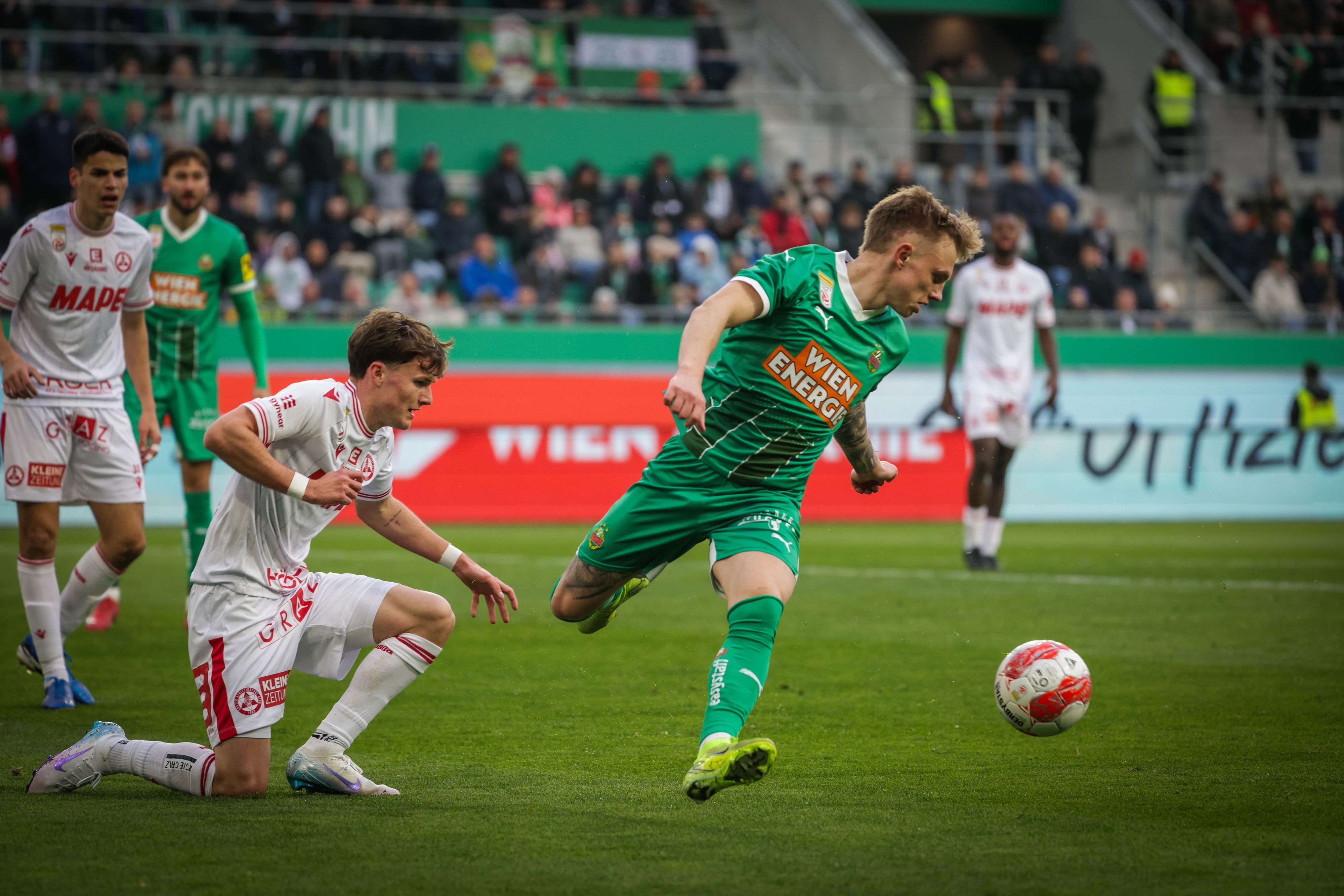 Rapids Isak Jansson gegen den GAK.