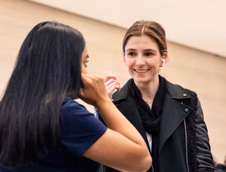 Die neue Technologie lässt AirPods zur Verständigung nutzen – über Sprachgrenzen hinweg.