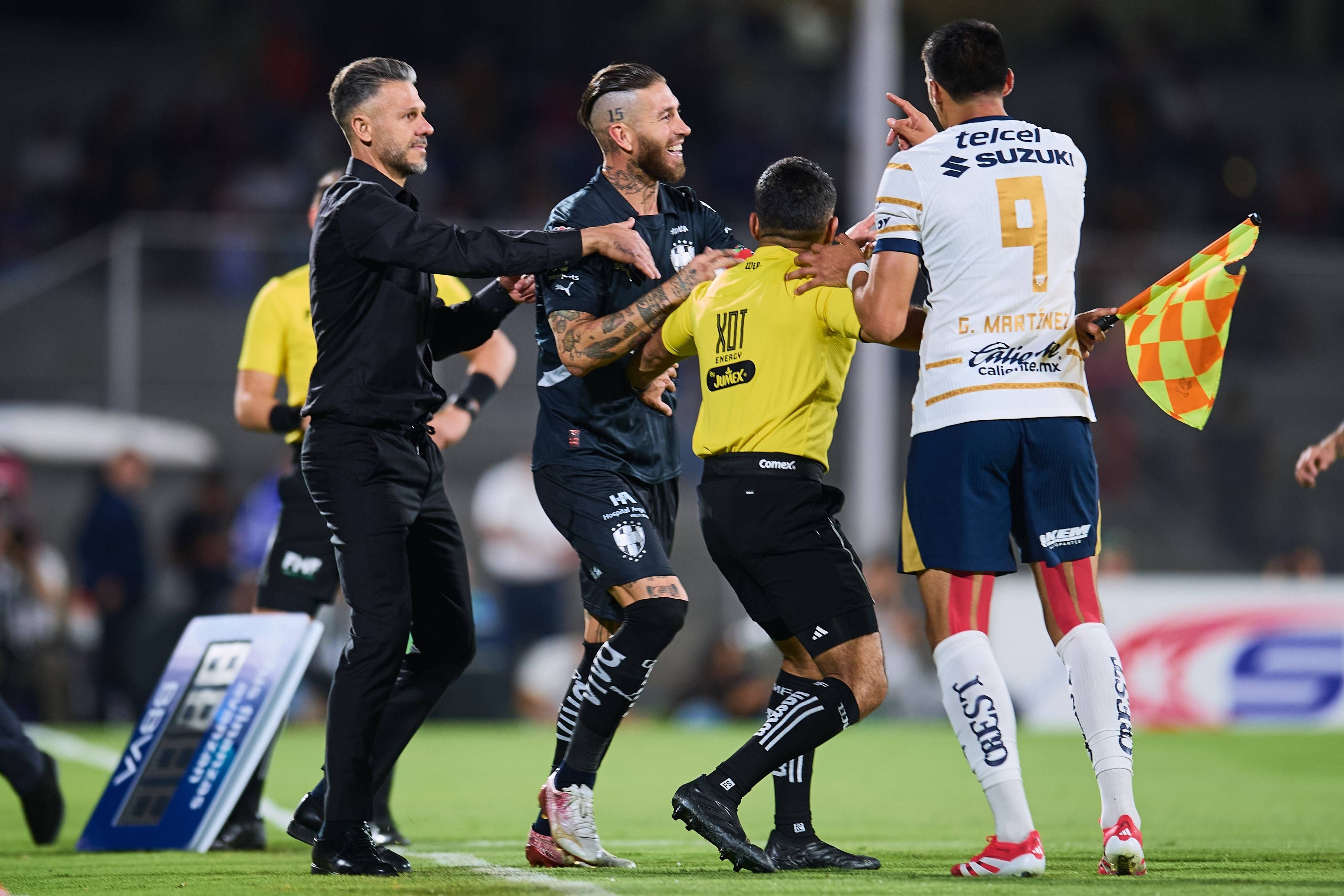 Sergio Ramos sah im Spiel gegen Pumas Unam nach einem Tritt die rote Karte.