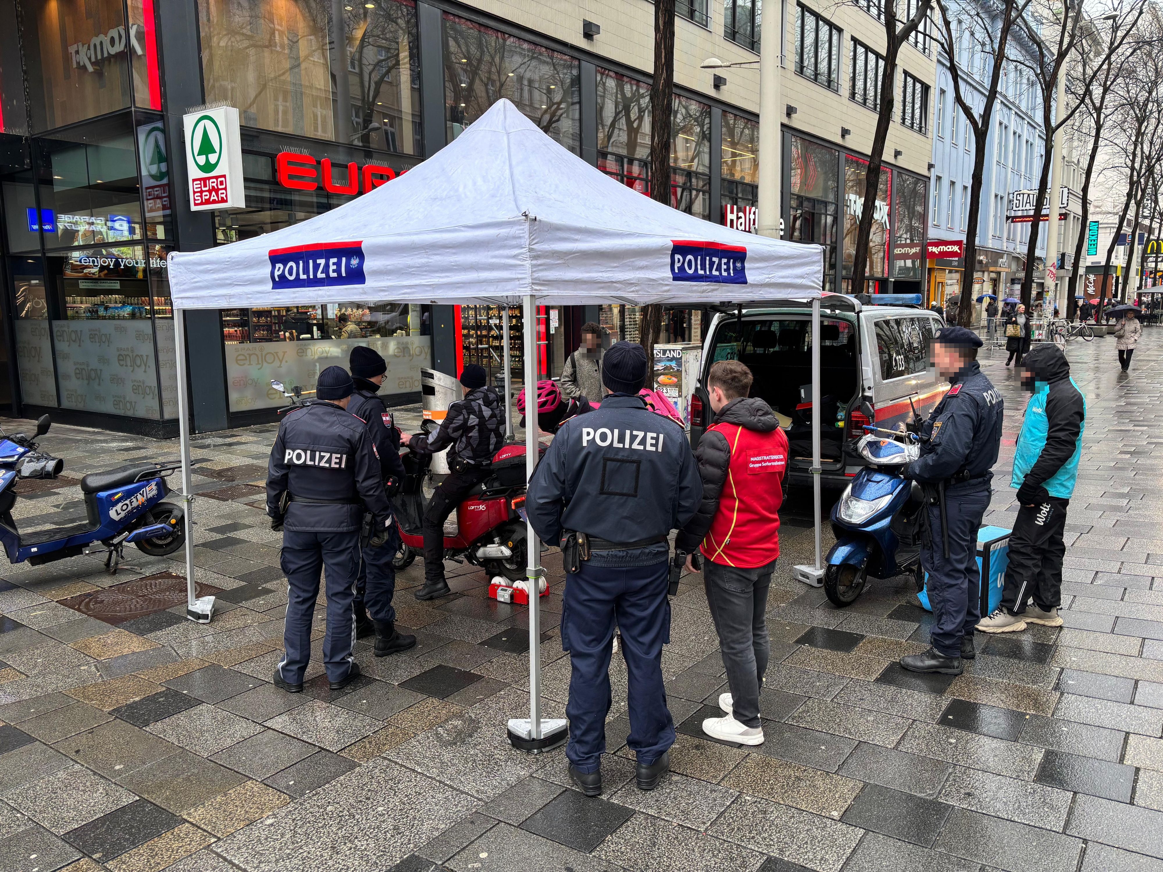 Schwerpunktaktion Kontrolle von E-Scootern: über die Hälfte war illegal