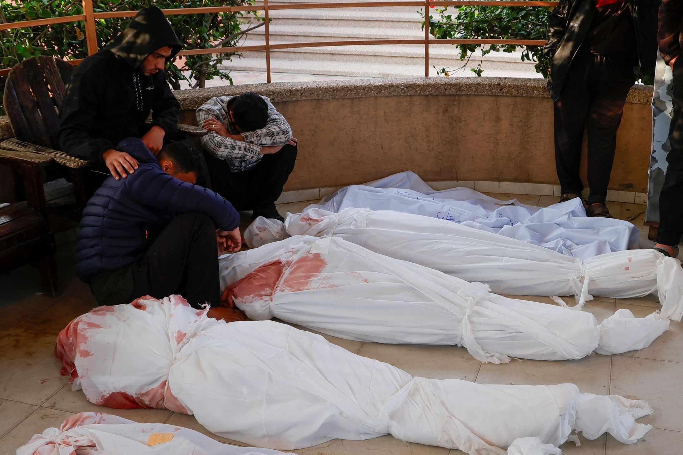 Mehr als 330 Menschen wurden nach Angaben des Gesundheitsministeriums der Hamas getötet.