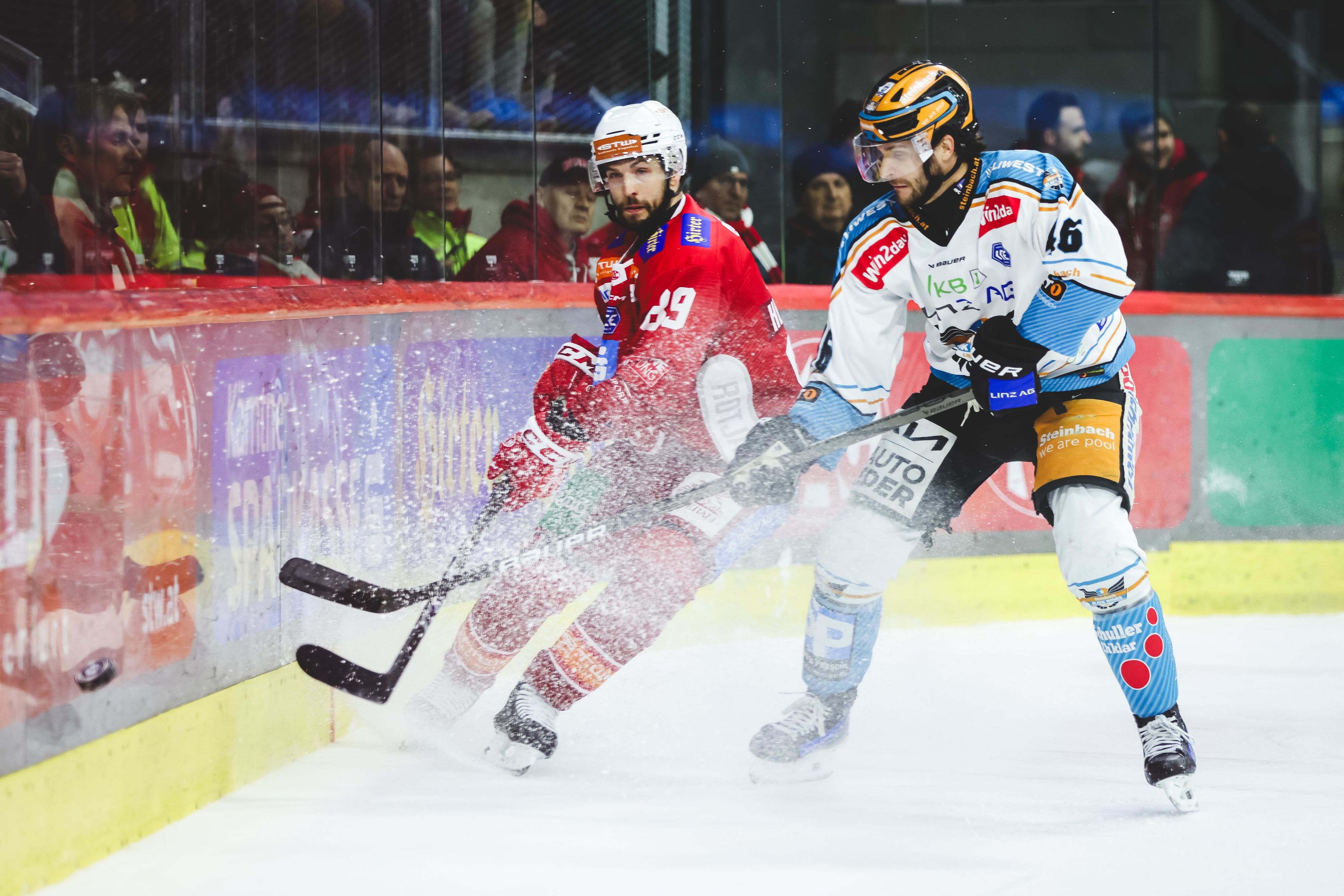 Der KAC und die Black Wings lieferten sich einen heißen Kampf