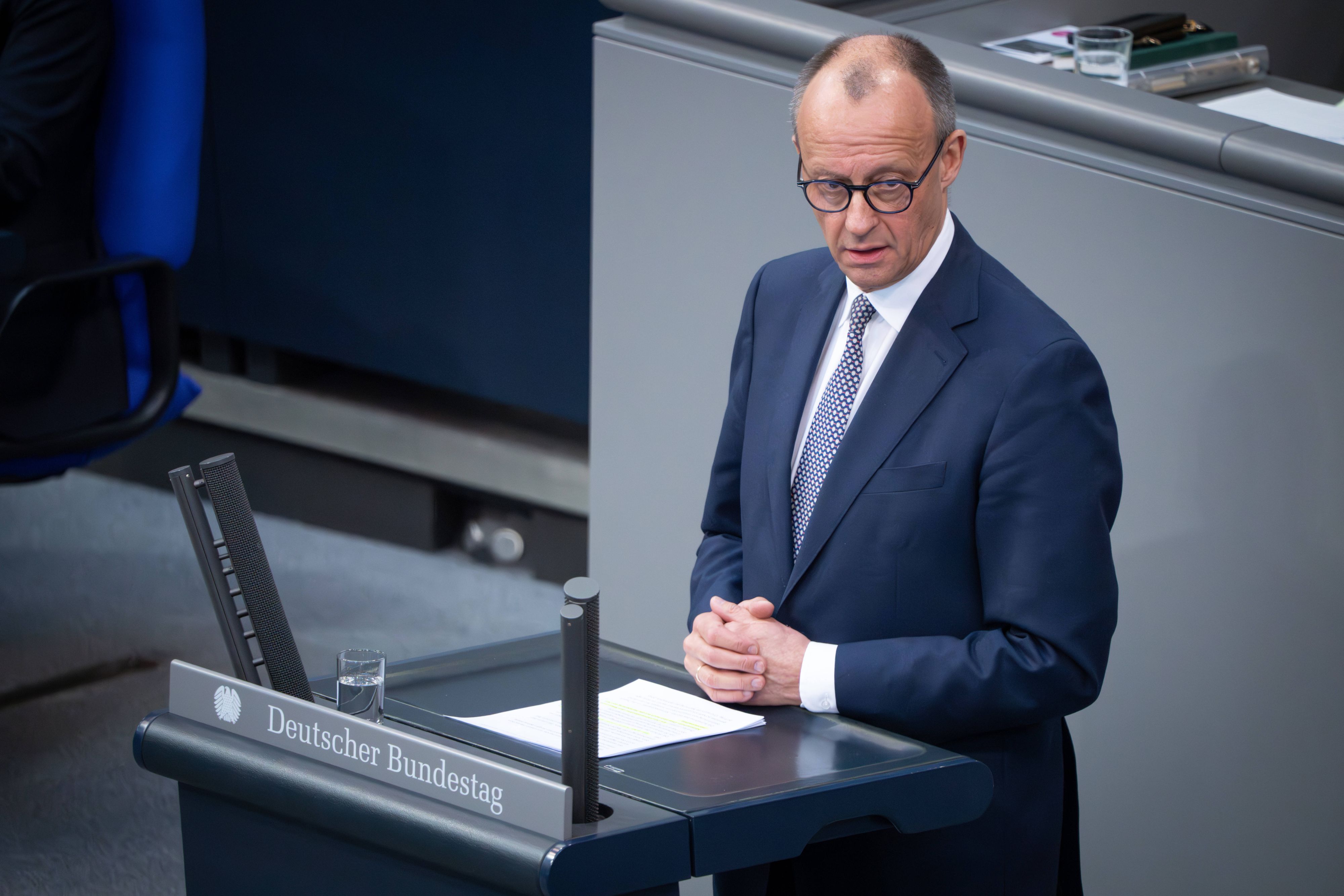 Der CDU-Chef verteidigte die geplante Schuldenaufnahme.