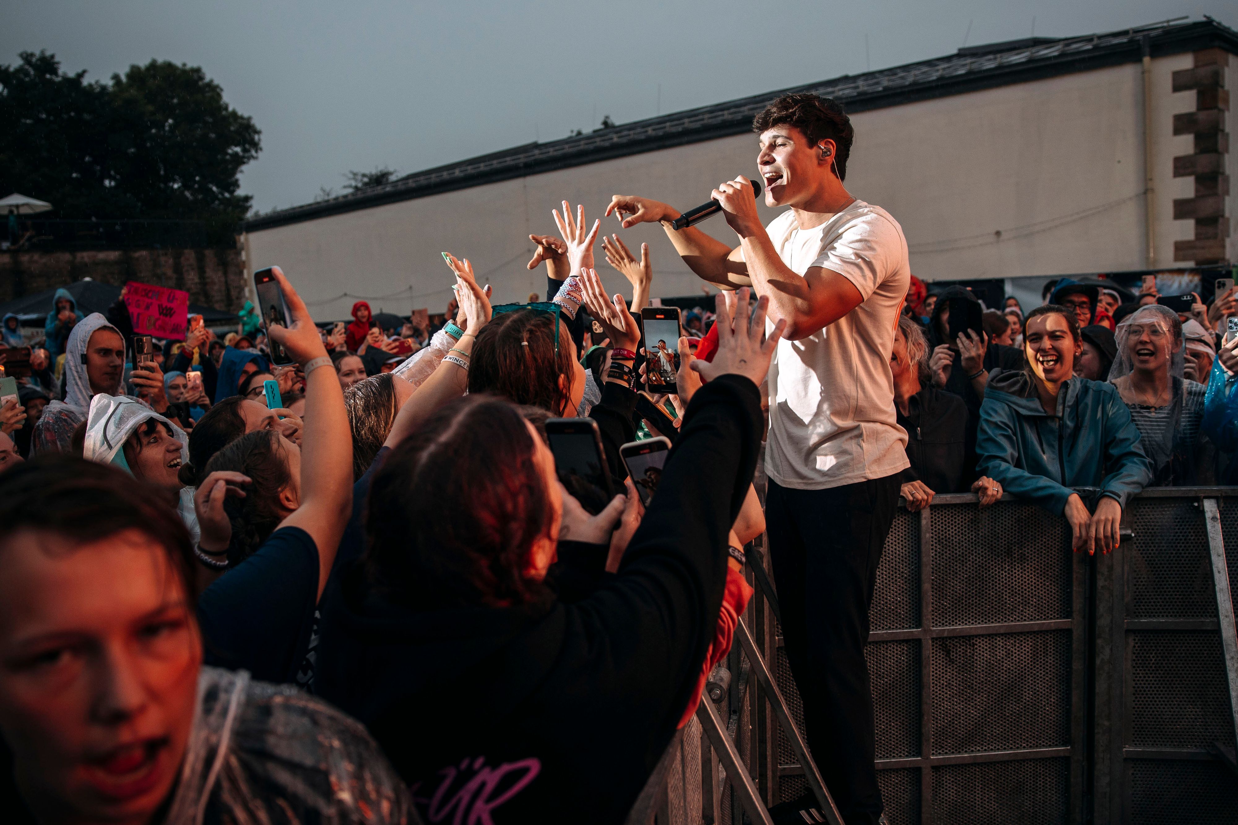Wincnet Weiss gibt bei Konzerten alles.