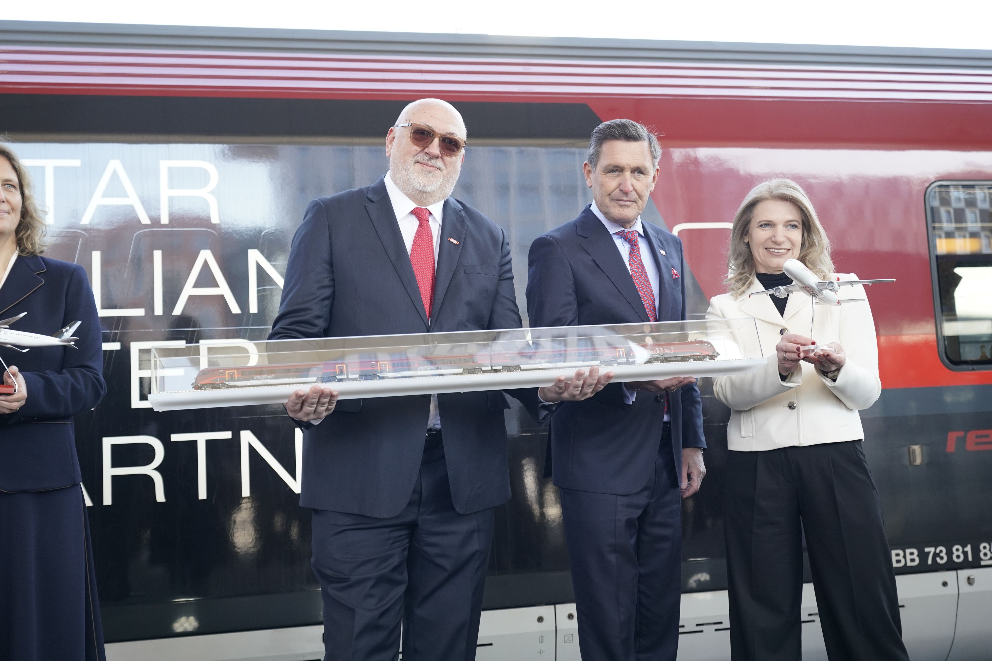 Mobilitäts-Partnerschaft: ÖBB-Boss Andreas Matthä mit Minister Peter Hanke. (Archivbild)