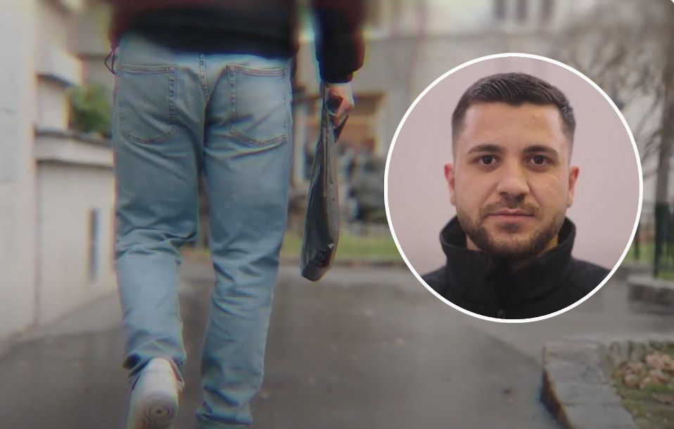 Names (r.) wurde beschuldigt, 80.000 Euro geraubt zu haben.