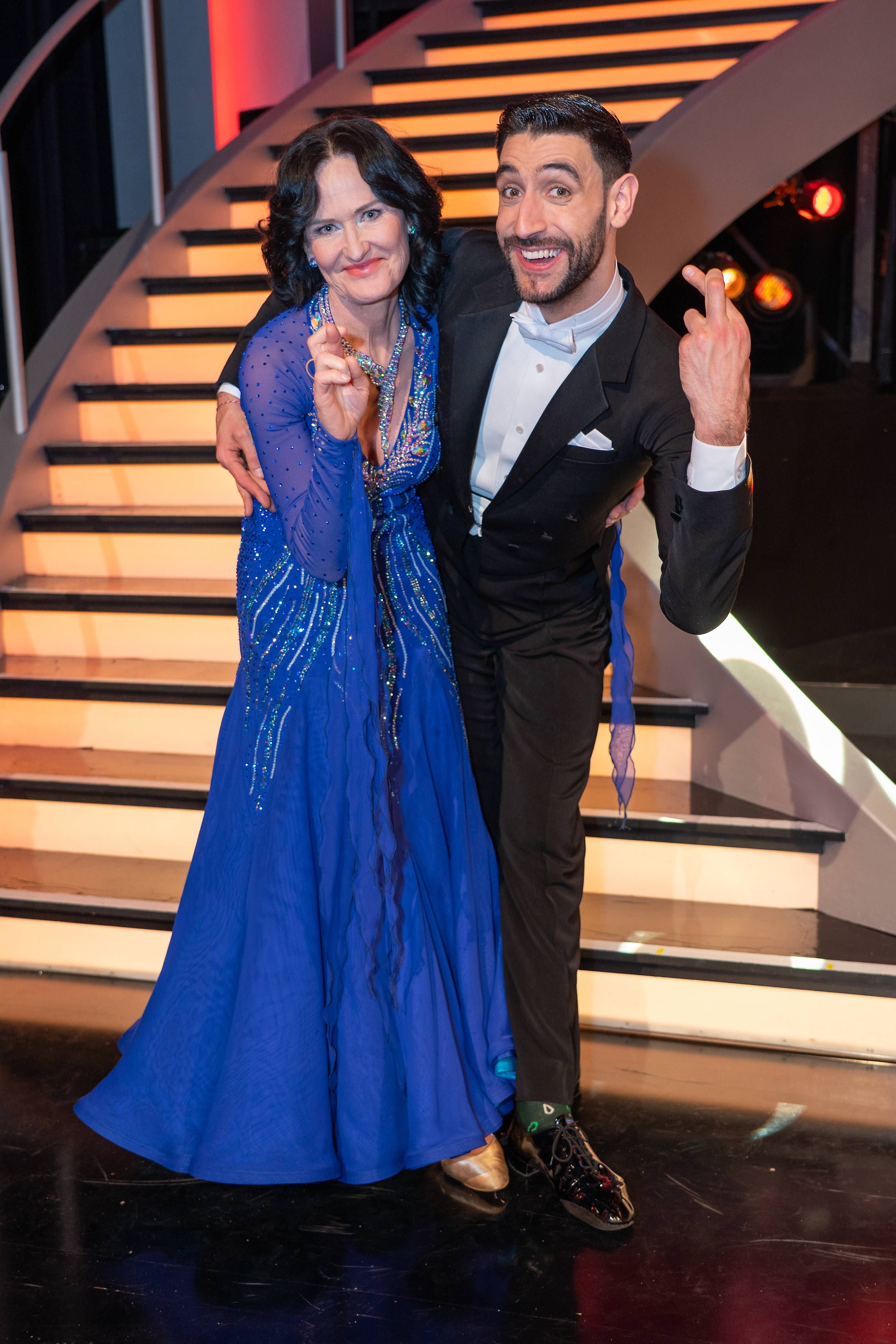 Eva Glawischnig und Dimitar Stefanin tanzen in der 2. Folge einen Tango und der bringt seine Schwierigkeiten mit sich.